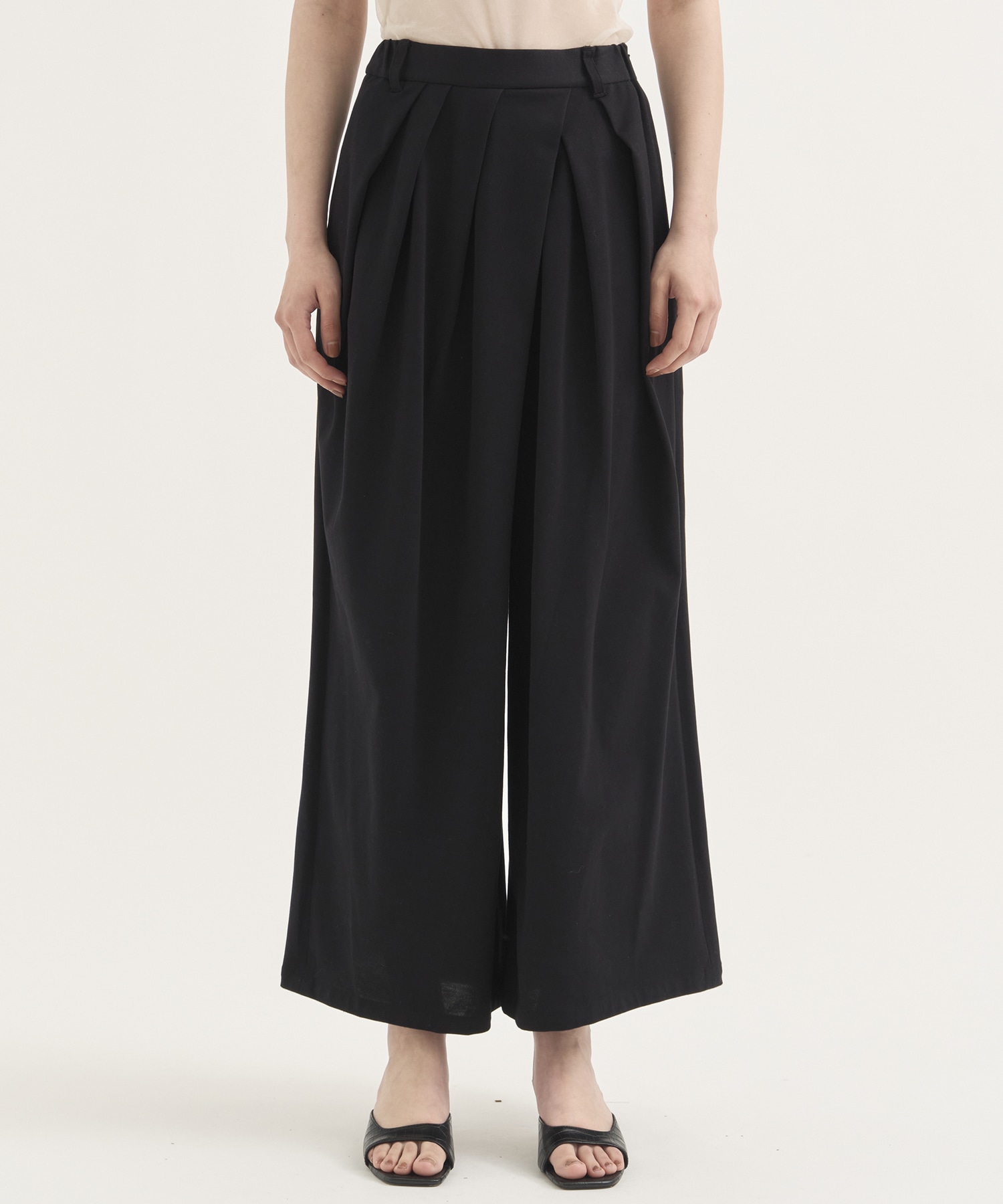 Random Tack Cut Pants RITAN