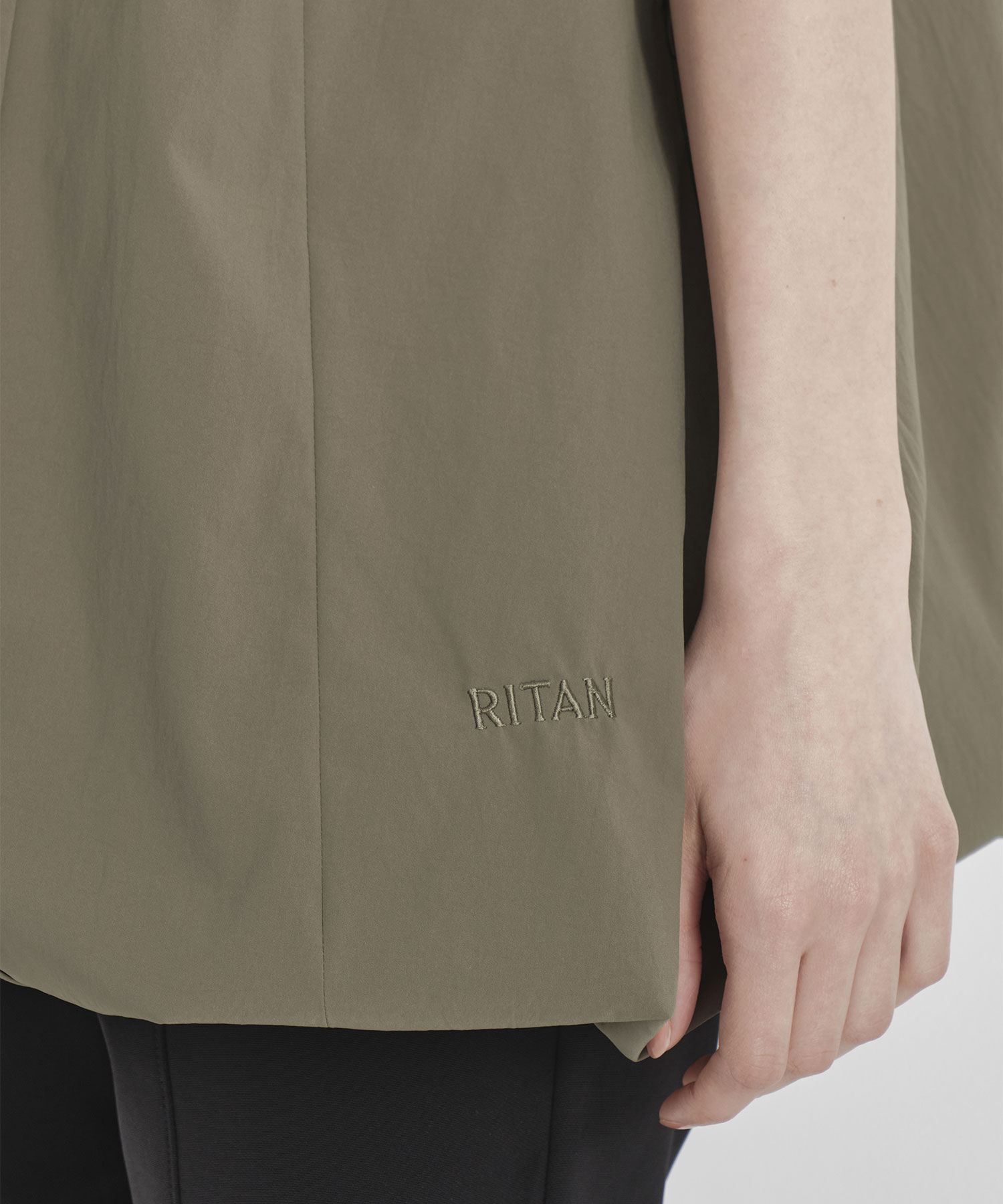 Aqua Motion Ballom Tops RITAN