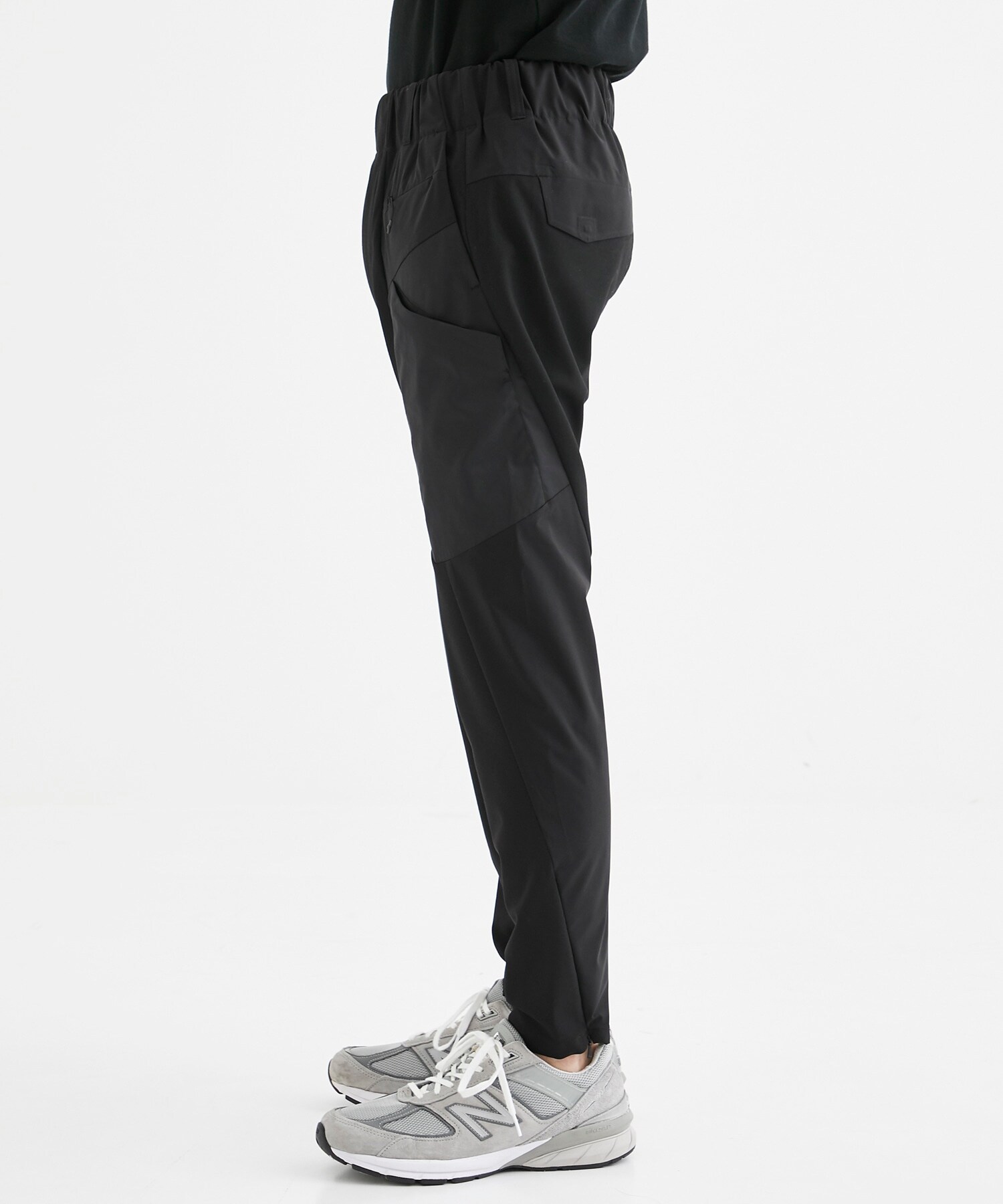 EX. STRETCHED HYBRID JOGGER PANTS White Mountaineering