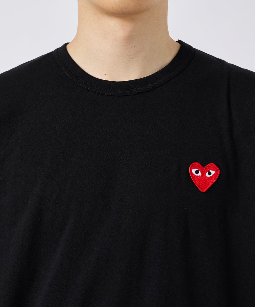 AX-T108-051 T-SHIRT RED EMBLEMRED HEART PLAY COMME des GARCONS