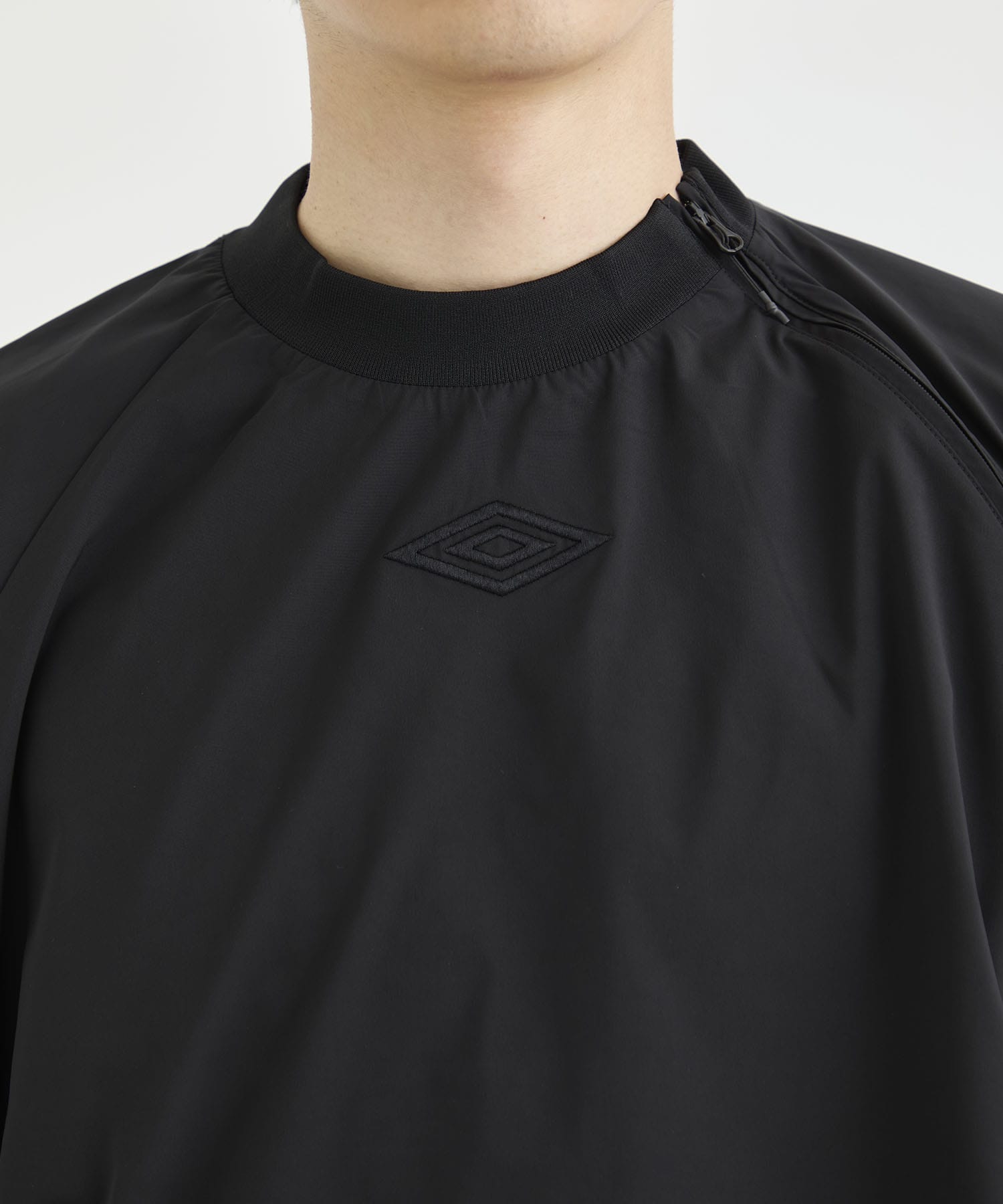 ×UMBRO PULLOVER White Mountaineering