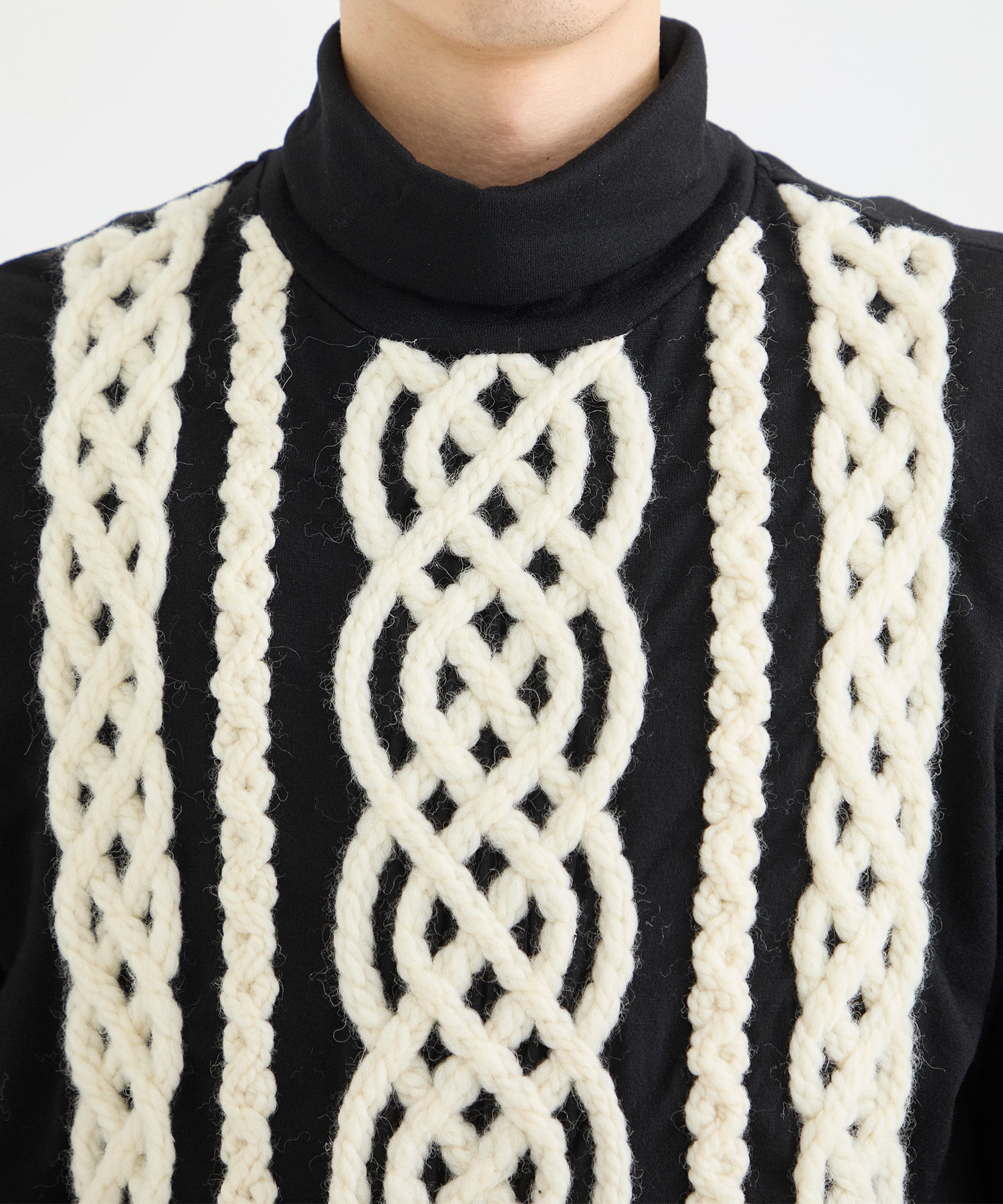 CABLE EMBROIDERY KNIT PO TAAKK