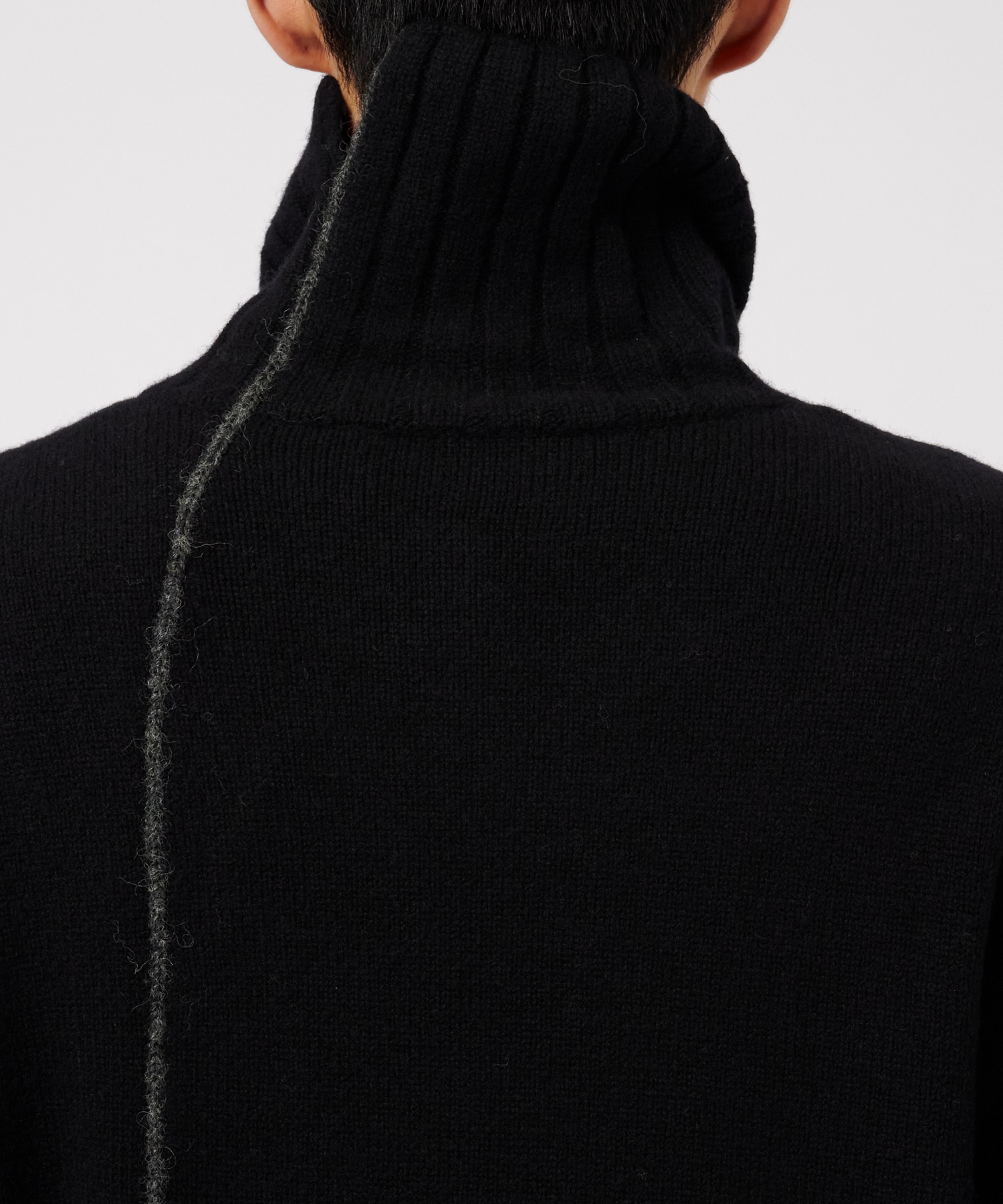 Turtle Neck Knit UJOH HOMME