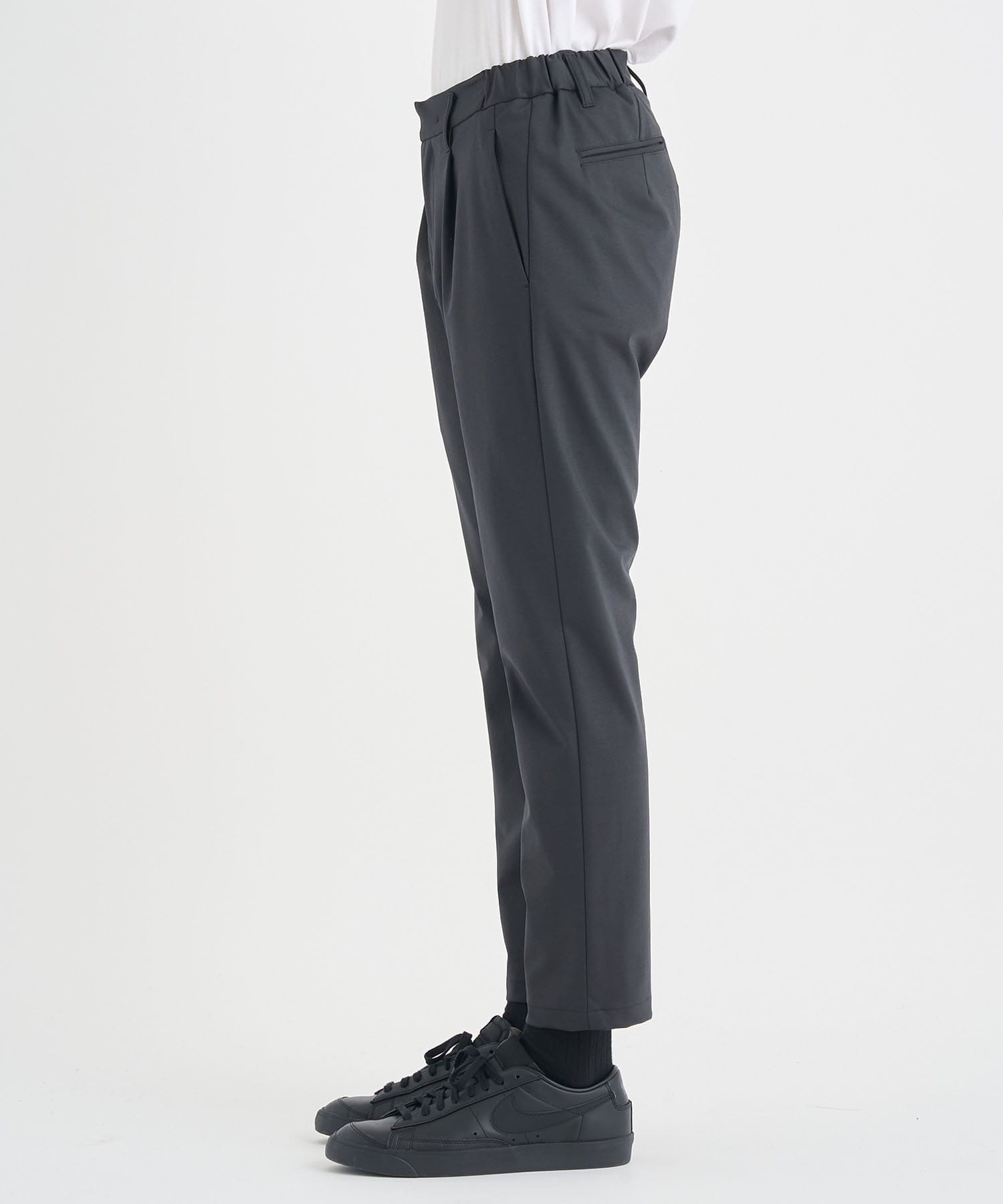 Matte Washable High Function Jersey Tapered Pants THE TOKYO