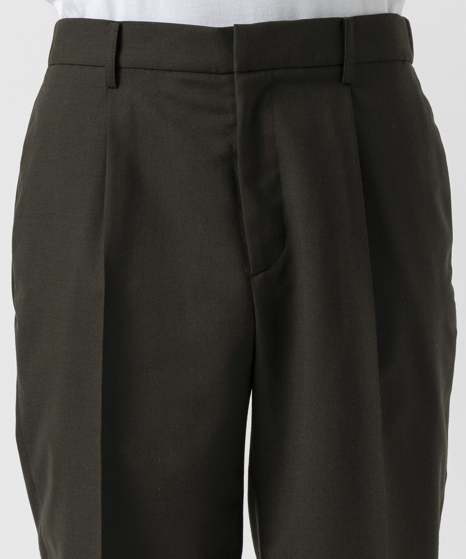 Calm Skin Easy Slim Straight Trousers THE TOKYO