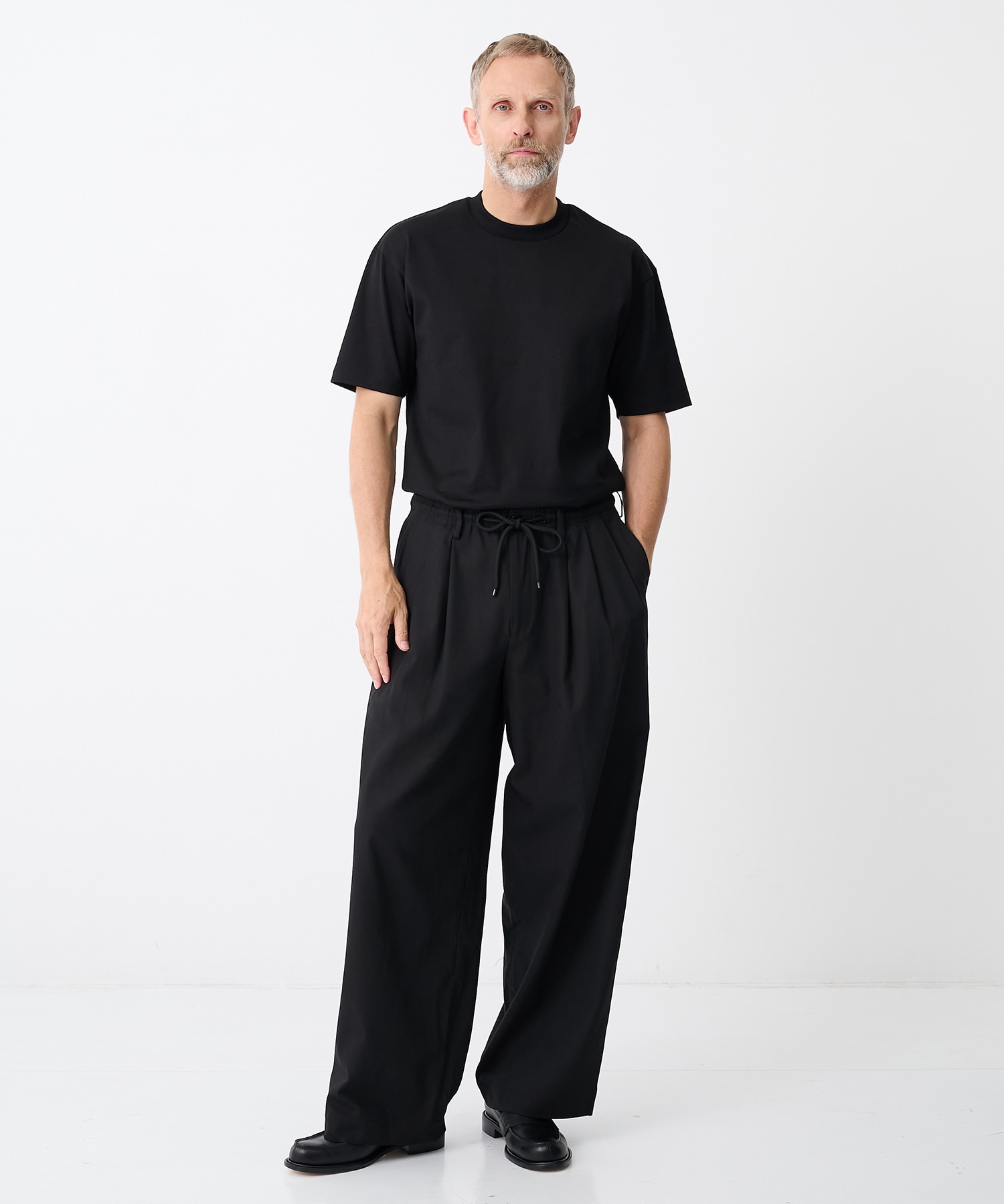 TRIPLE PLEATED EASY TROUSERS MARKAWARE
