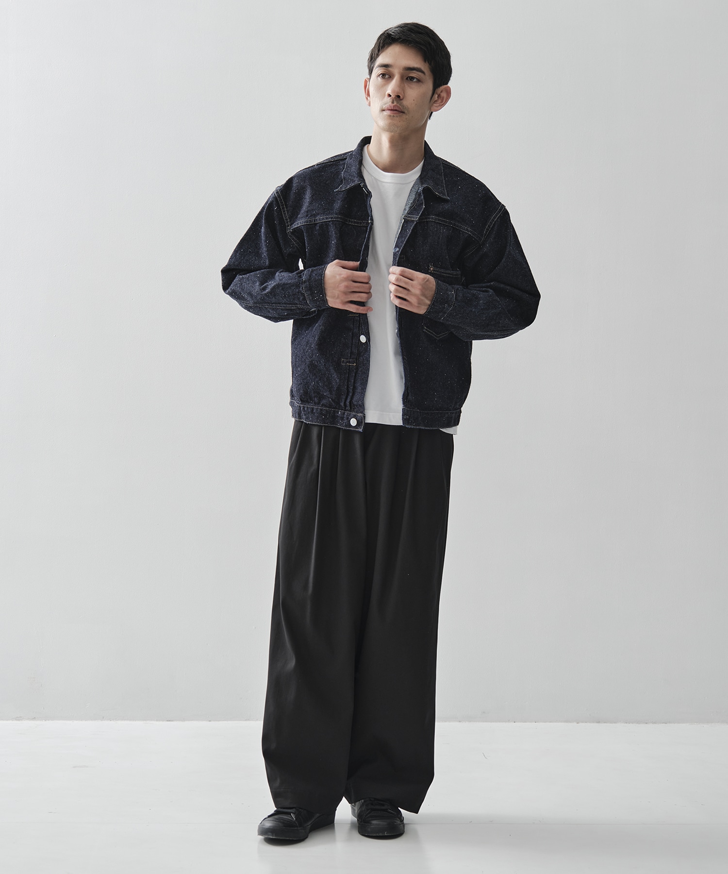 TRIPLE PLEATED EASY TROUSERS MARKAWARE