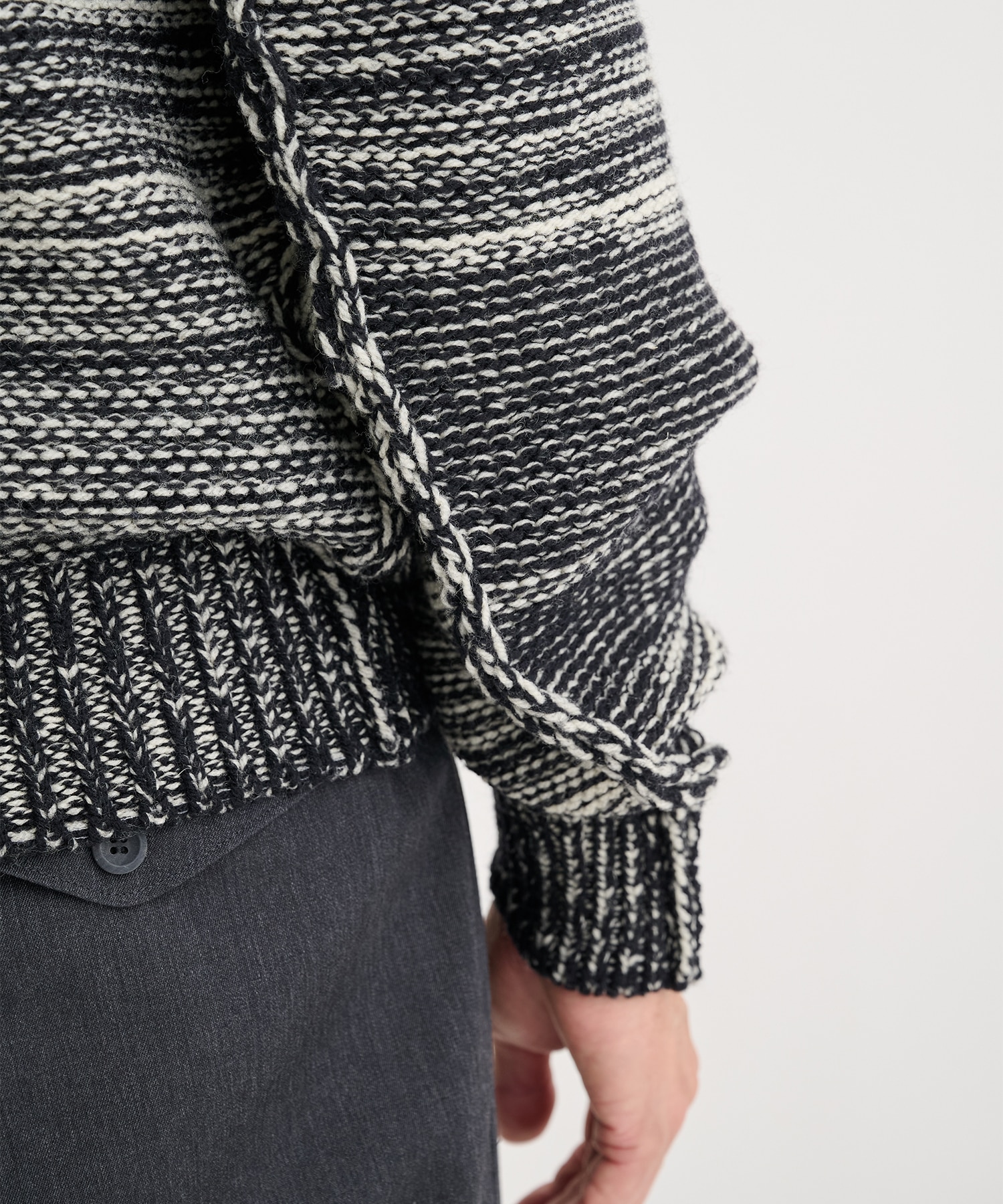 Gradation Crewneck Sweater YOKE