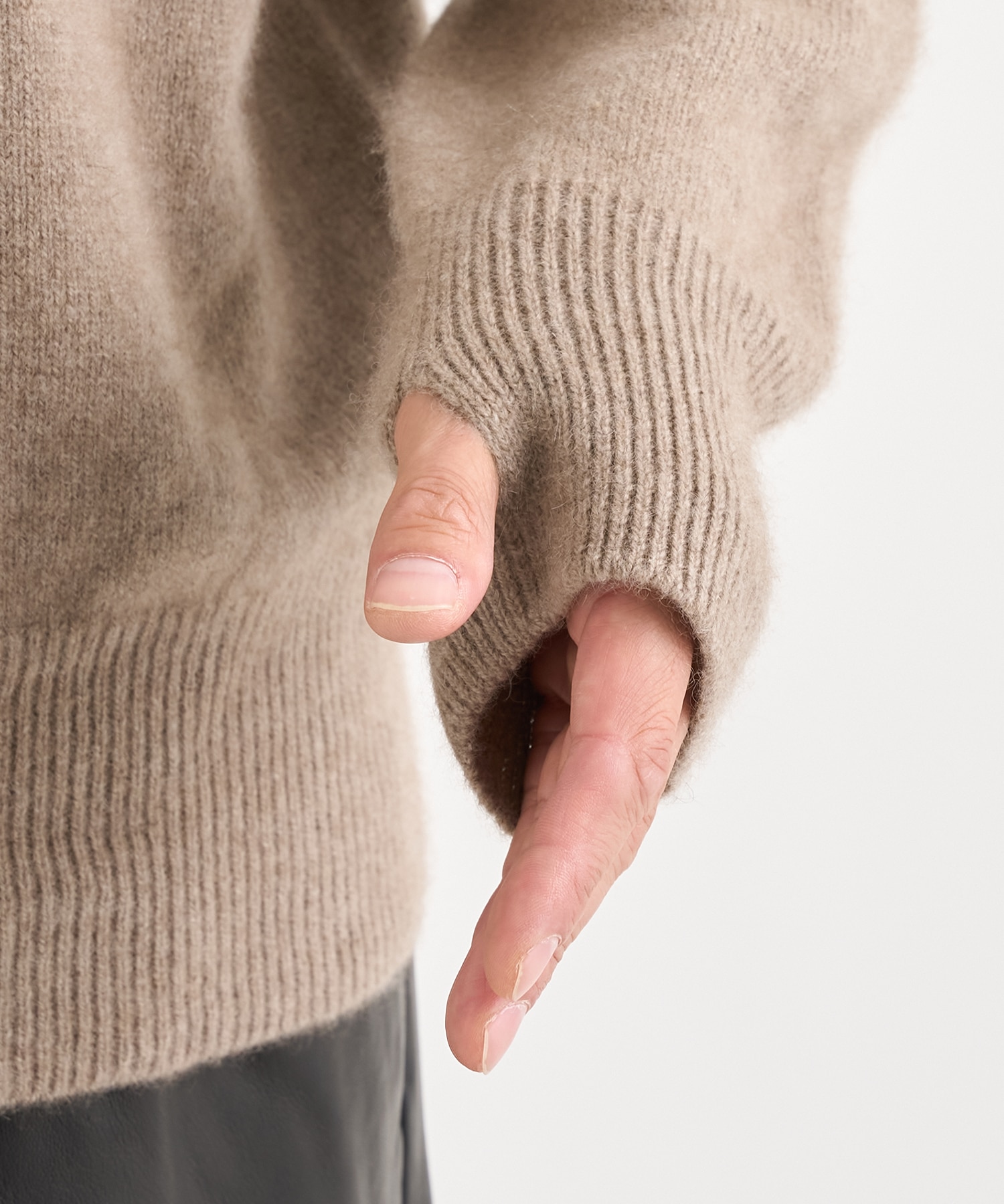 Cashmere Wholegarment Crewneck Sweater YOKE