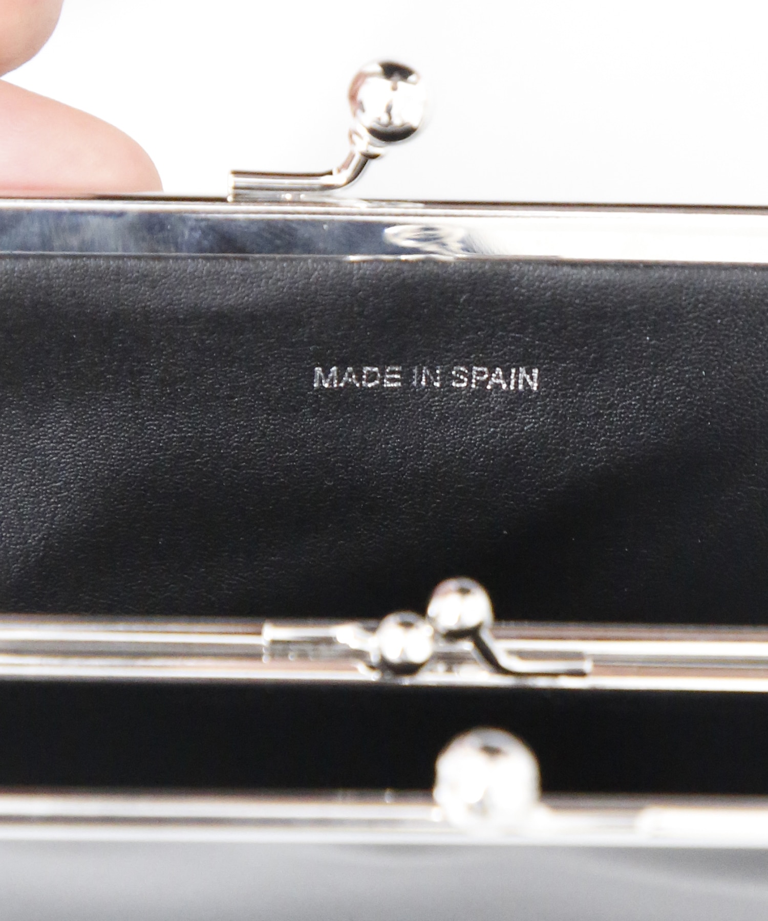 KISS CLASP SMALL GAMA Wallet Comme des Garcons