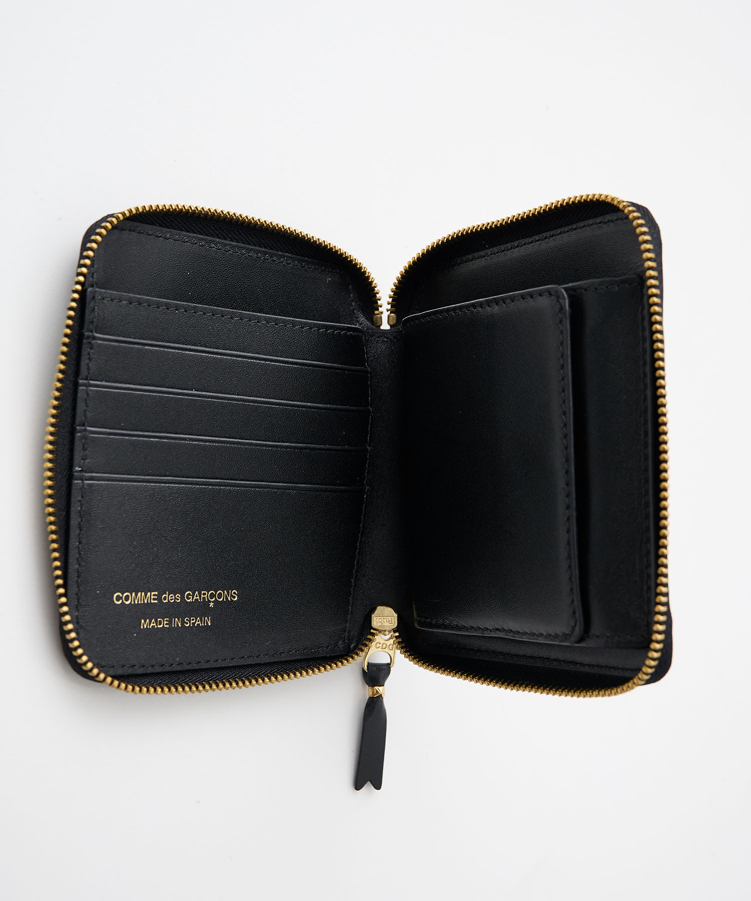 CLASSIC LEATHER LINE FOLD ZIP WALLET Wallet Comme des Garcons
