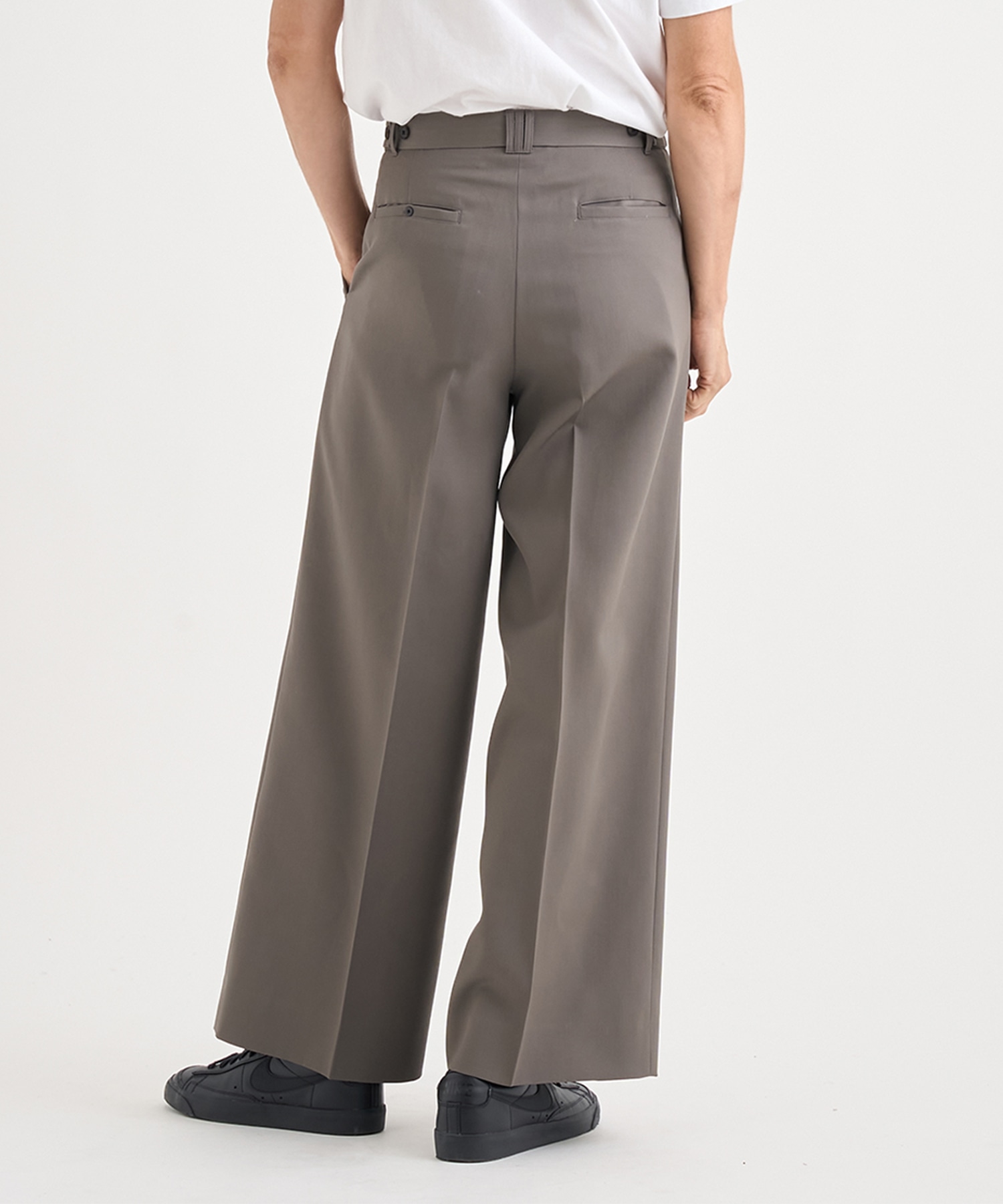 3pleated Wide-leg Trousers YOKE