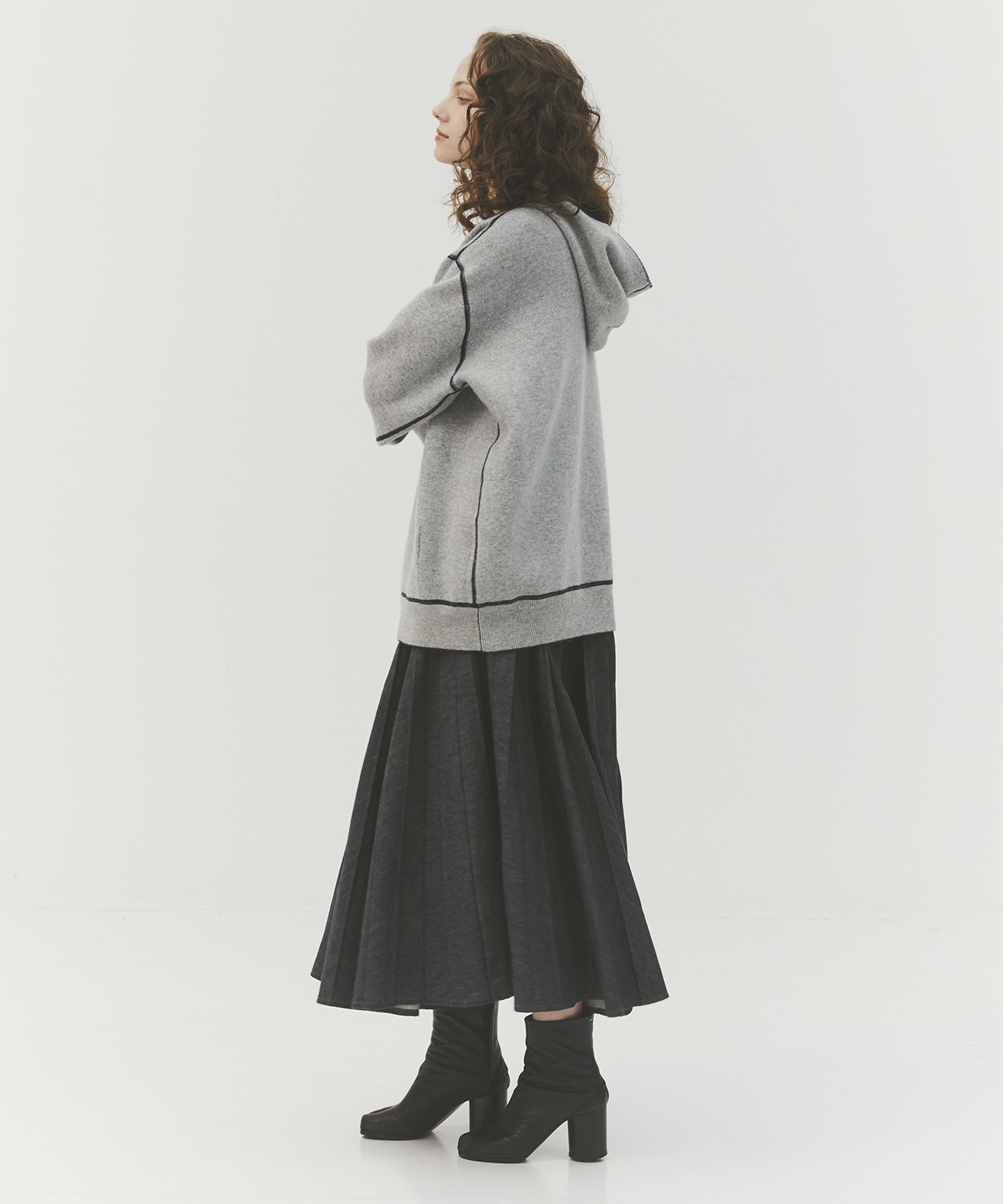 CASHMERE REVERSIBLE ZIP UP HOODIE 