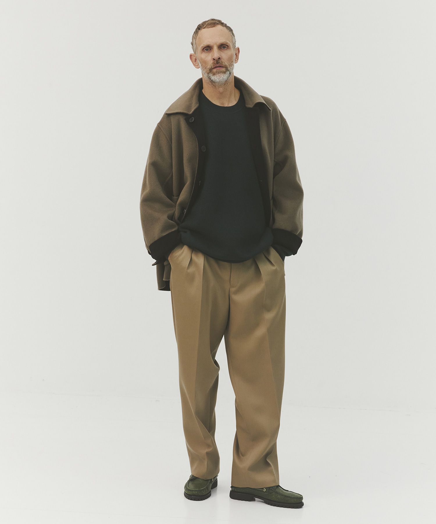 CASHMERE REVERSIBLE SHORT COAT 