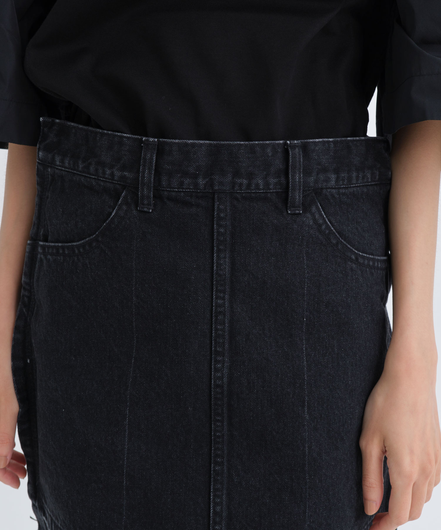Denim mini skirt(S BLACK): TOGA PULLA: WOMEN｜THE TOKYO ONLINE STORE