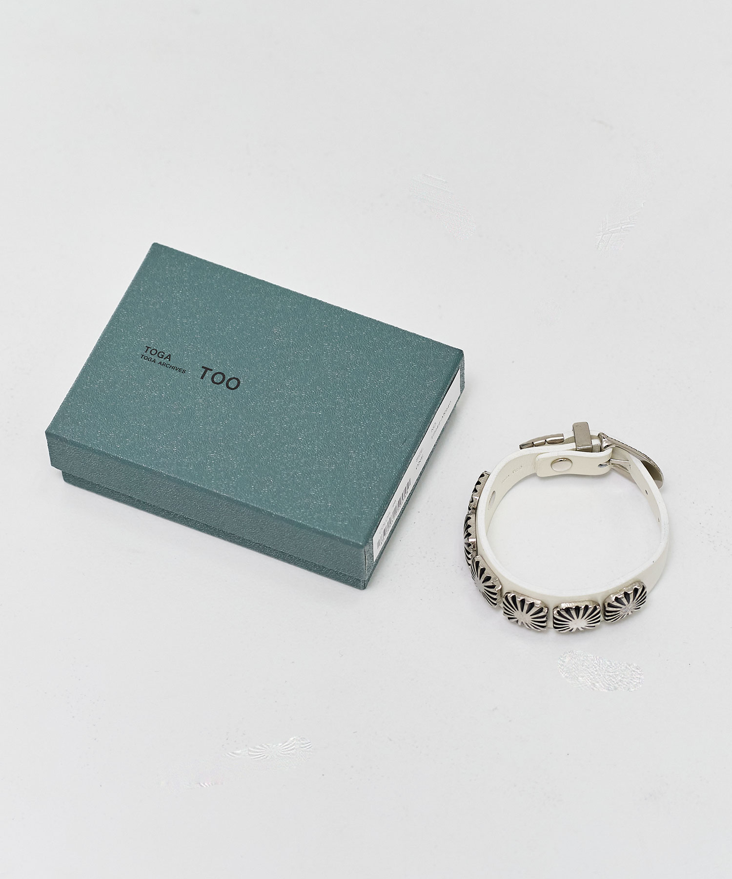 Concho leather bangle TOGA PULLA