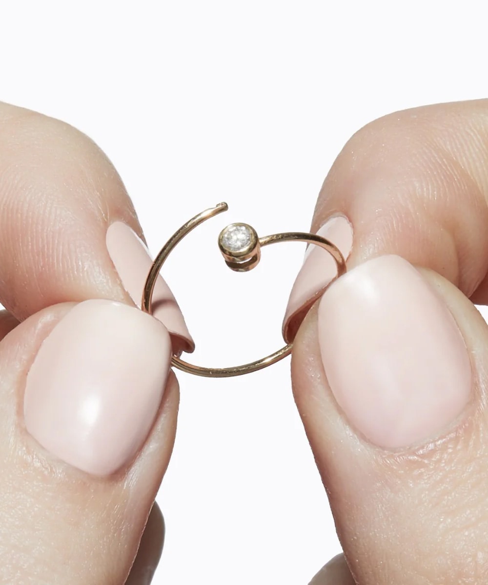 ONE-STONE HOOP PIERCE 01 SHIHARA