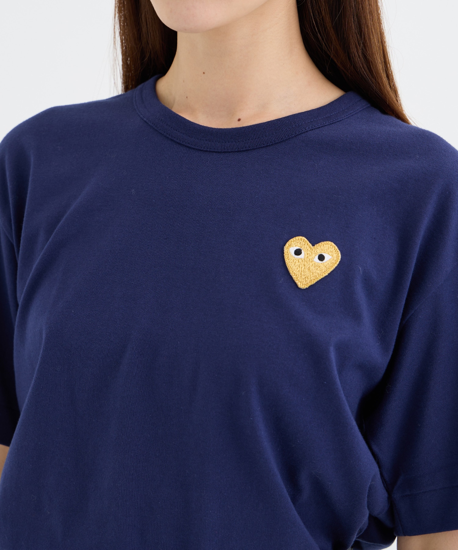 T-SHIRT GOLD EMBLEMGOLD HEART PLAY Comme des Garcons