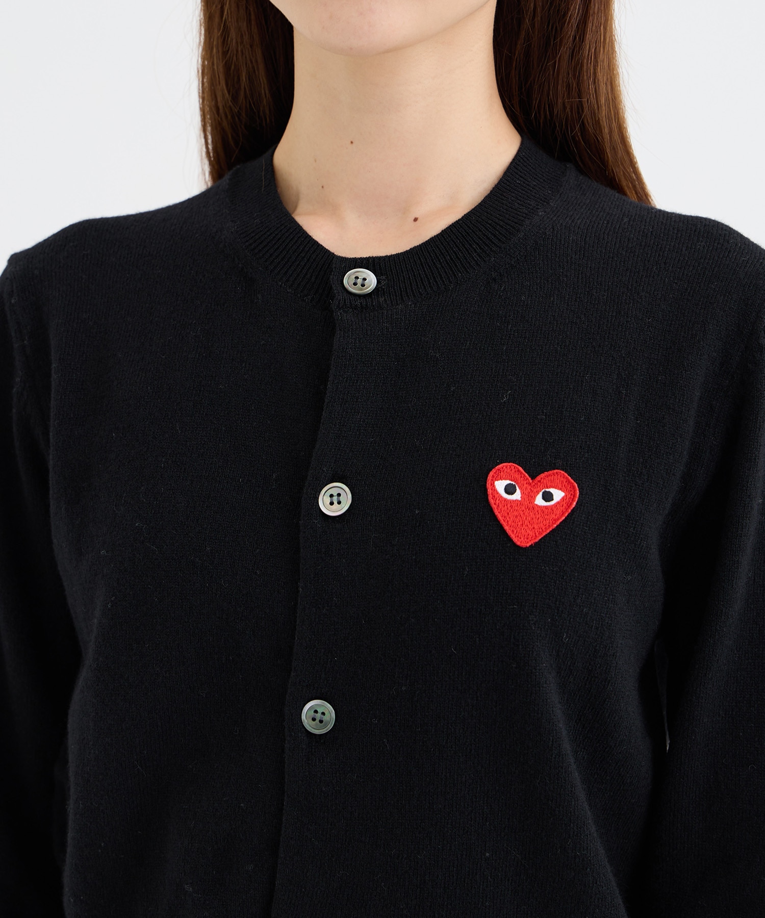 ROUND-NECK CARDIGAN REDEMBLEMRED HEART PLAY Comme des Garcons