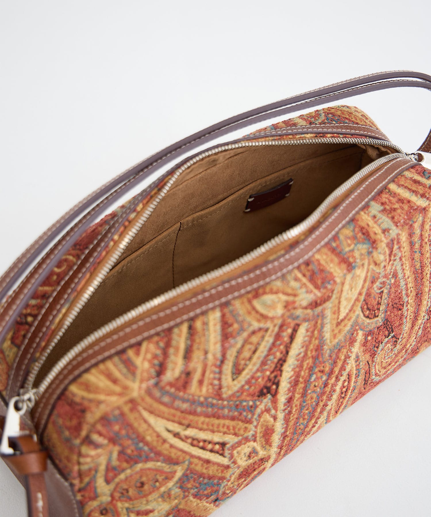 TRAPEZE ORANGE PAISLEY A VACATION