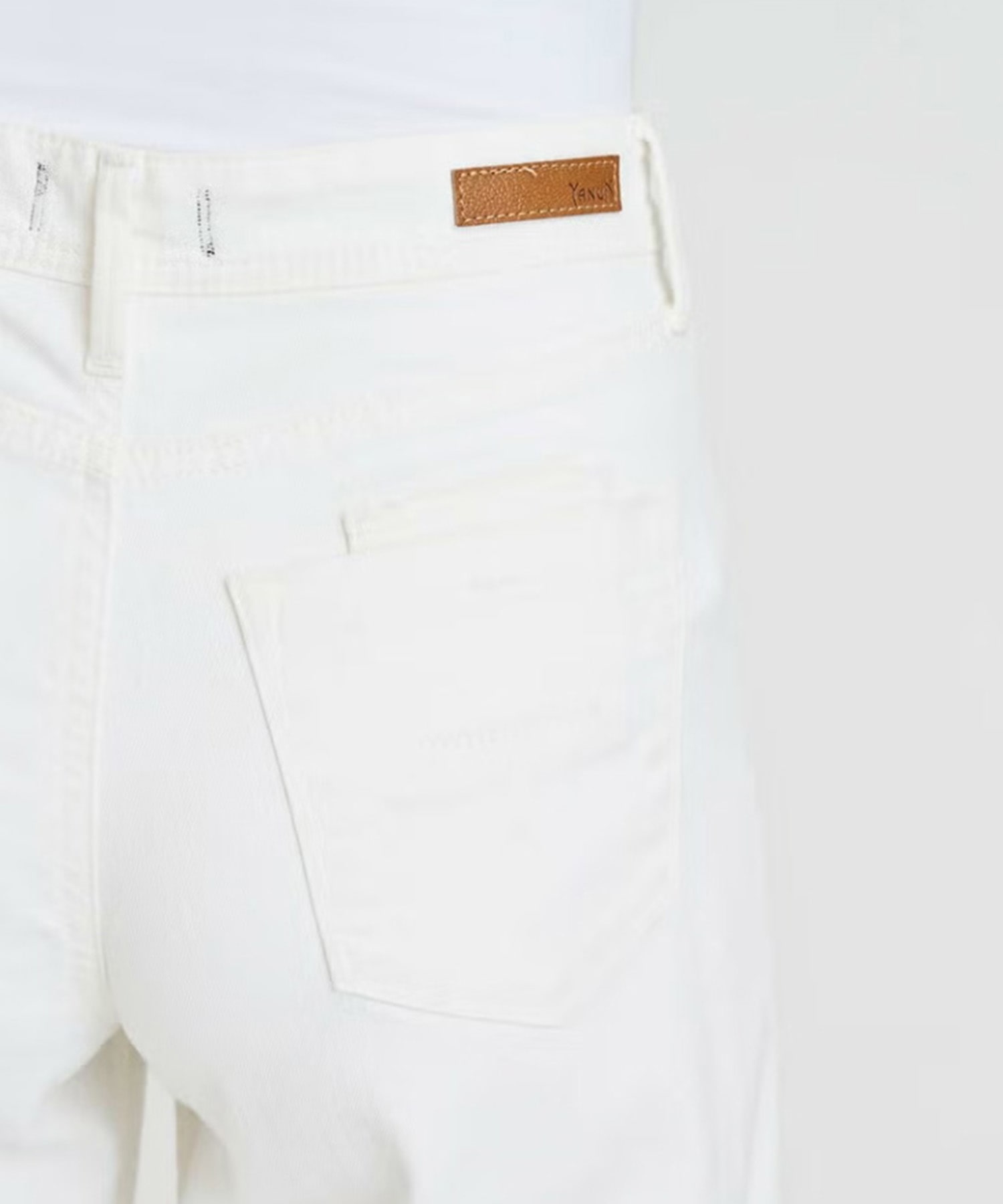 LYDIA(WideFlare) YANUK