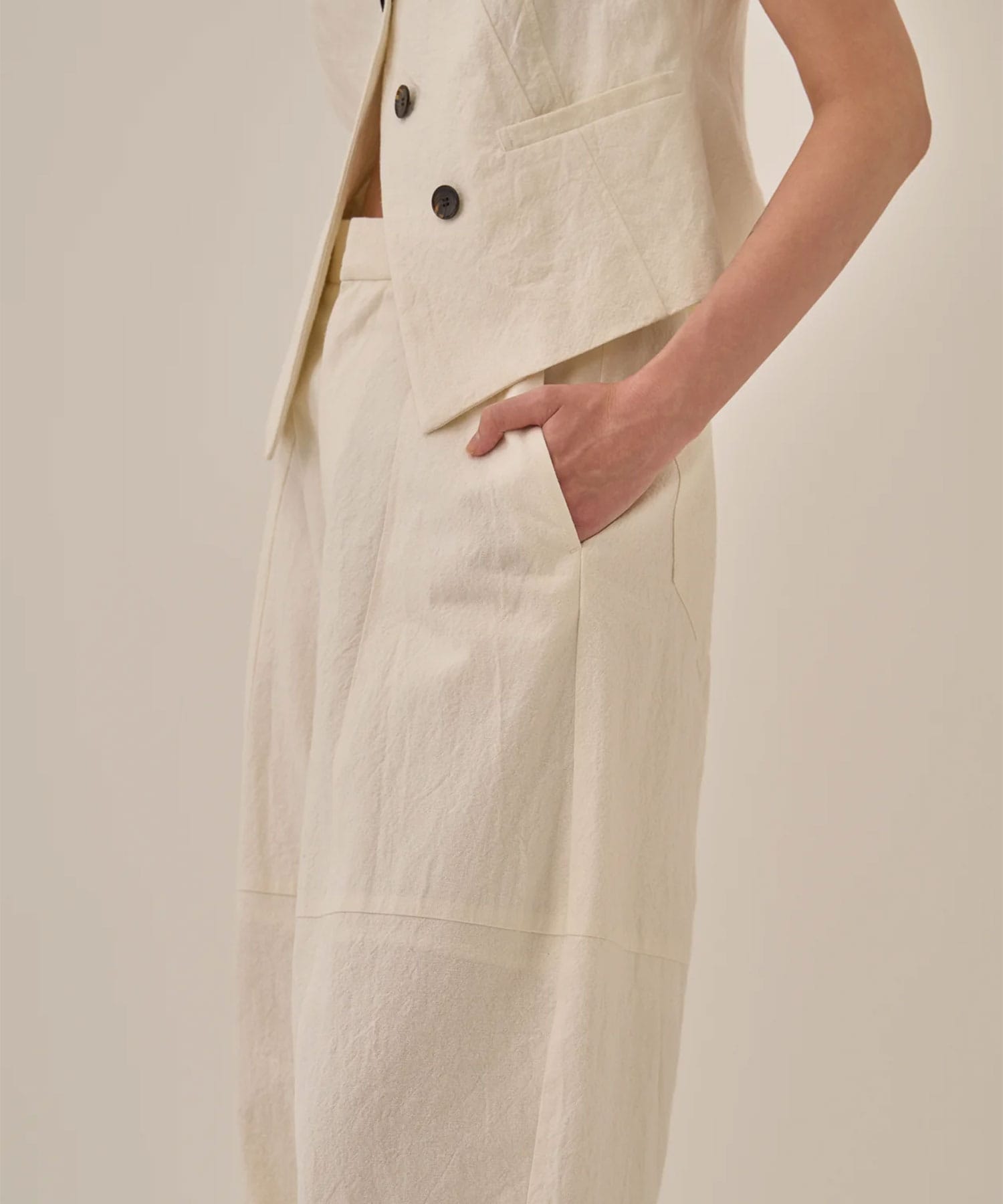 Miriam panel pants WH AKIRANAKA