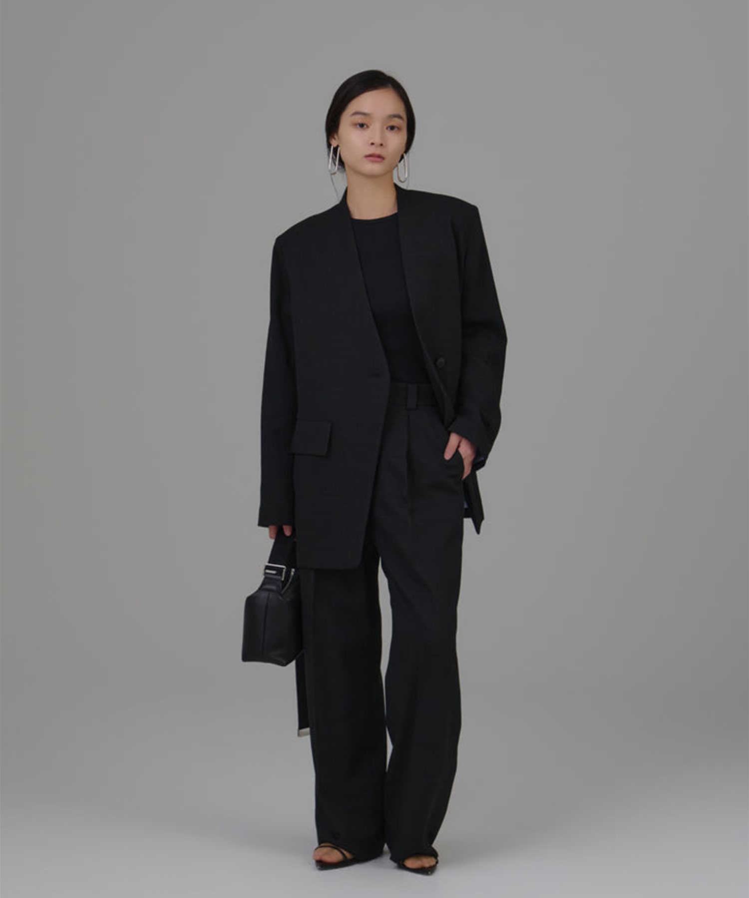 【WEB限定】medium width pants Louren