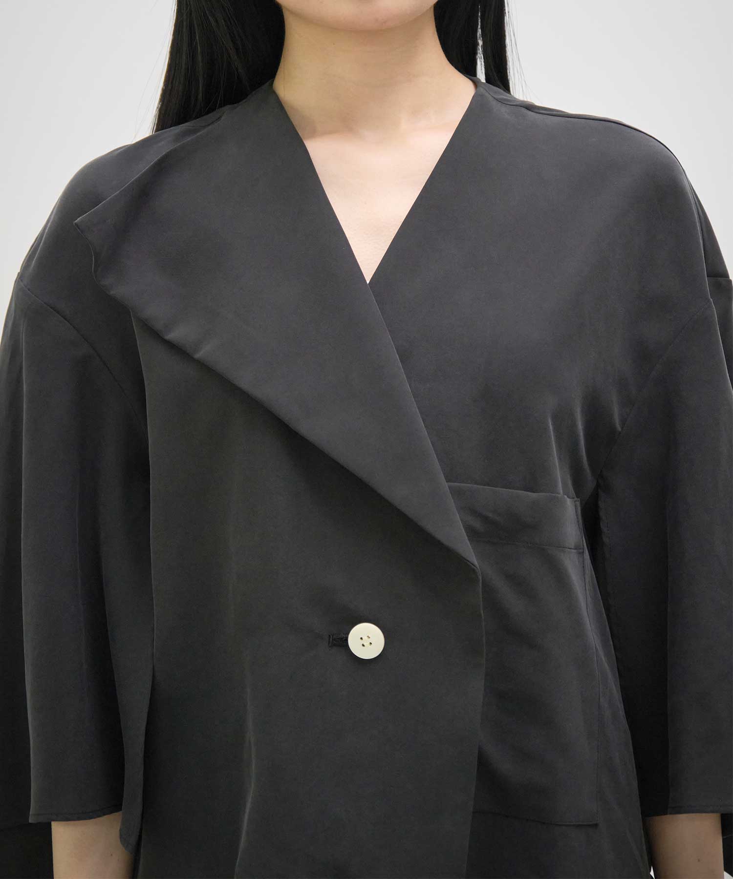 Liese panel sleeve shirt BK AKIRANAKA
