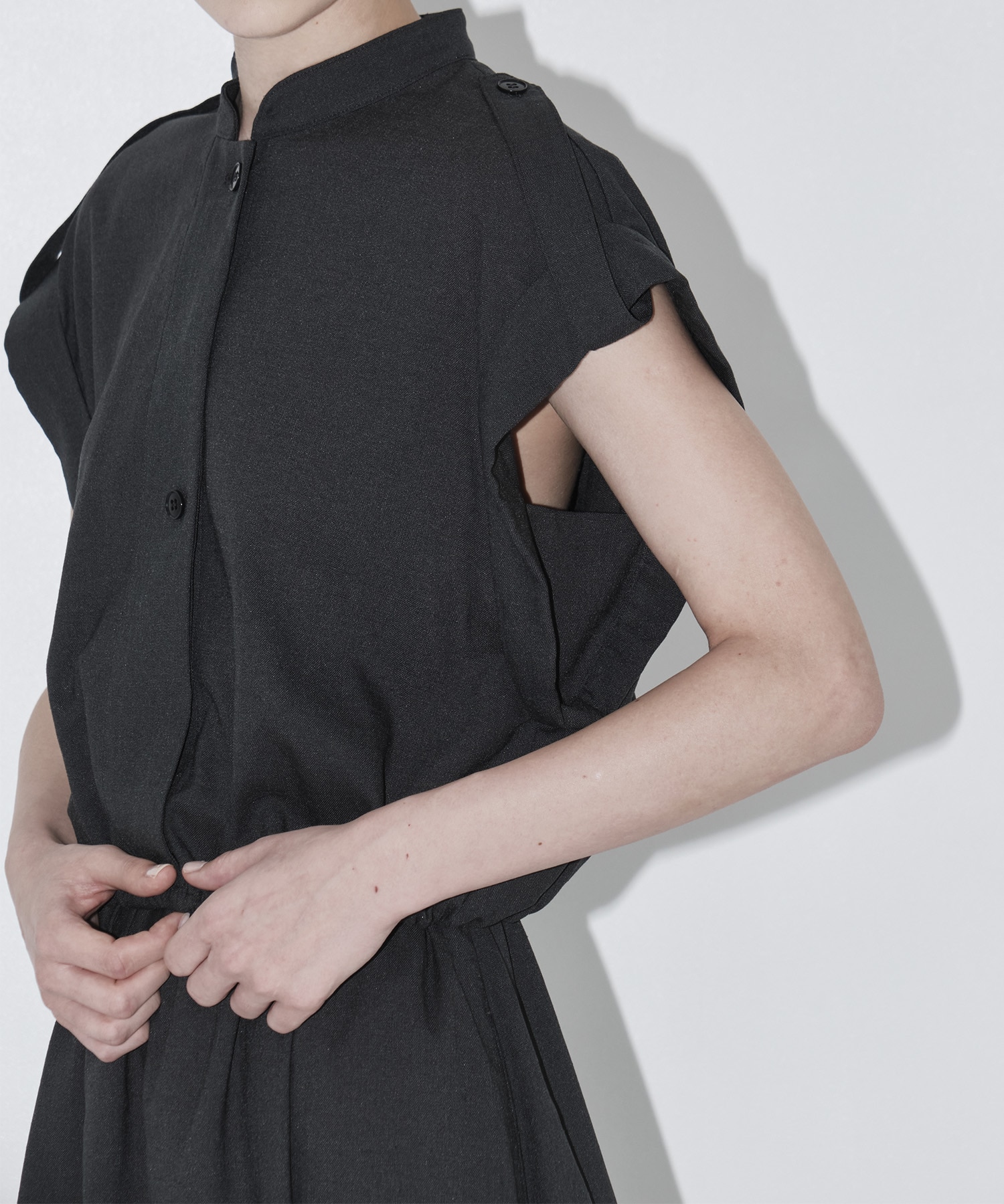 Stand Collar Weist Gather Blouse THE TOKYO