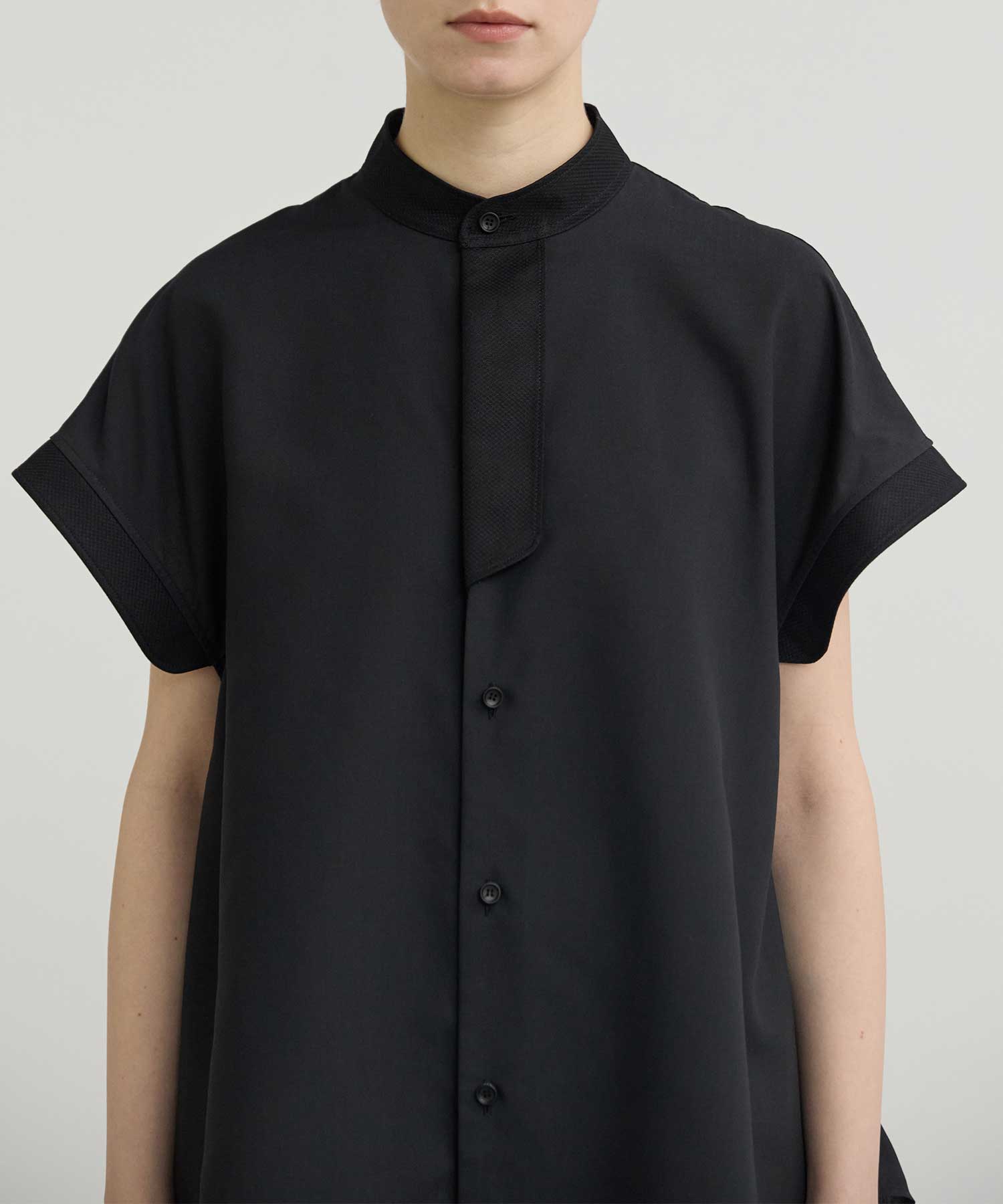 THE PLACKET A LINE SHIRT SLEEVE LESS THE RERACS