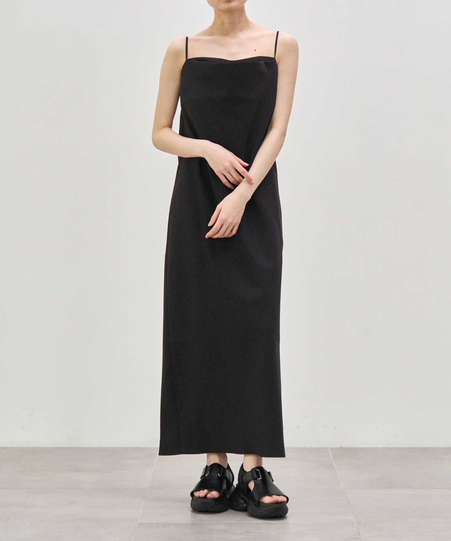 【WEB限定】shoulder strap dress Louren
