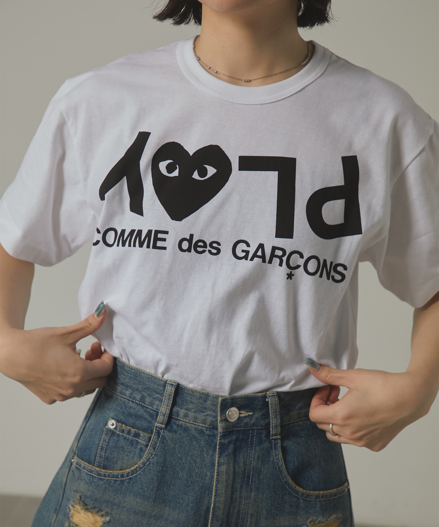 AX-T068-051T-SHIRT LOGO PRINT PLAY LOGO PLAY Comme des Garcons