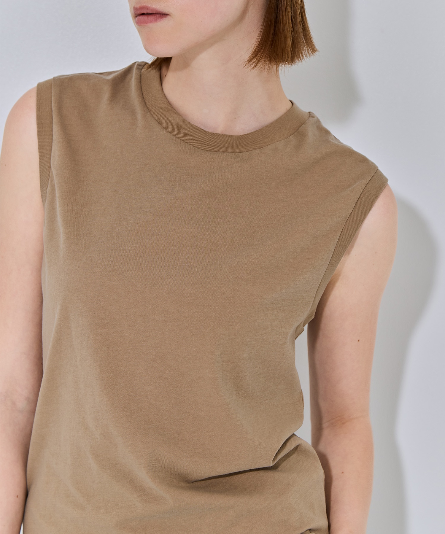 FRESCA NUBUCK REGULAR FIT TANKTOP ATON
