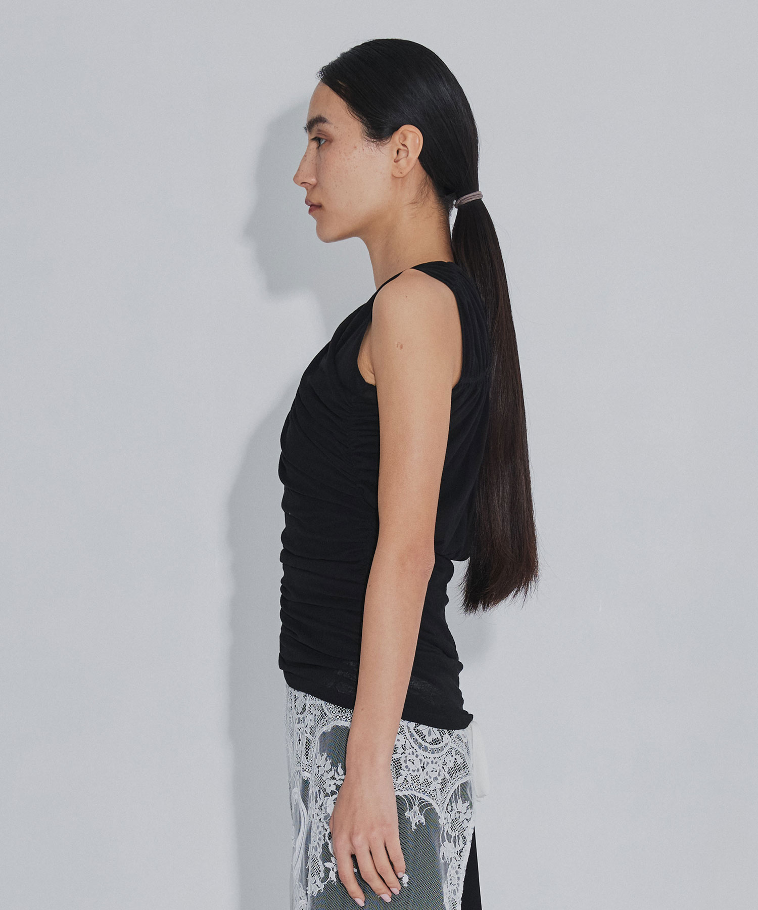 SHEER GATHERED SLEEVELESS TOP FETICO