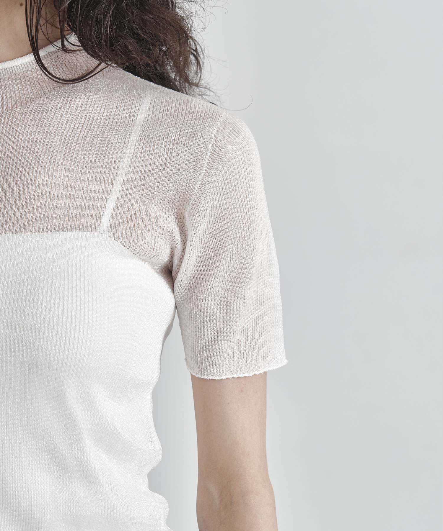 PORTRAIT LUCENT SHORT SLEEVE TOP CFCL