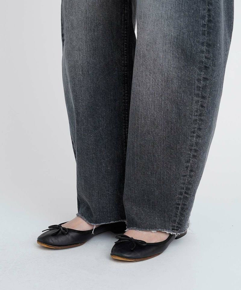 Curve Tapered LAURA YANUK