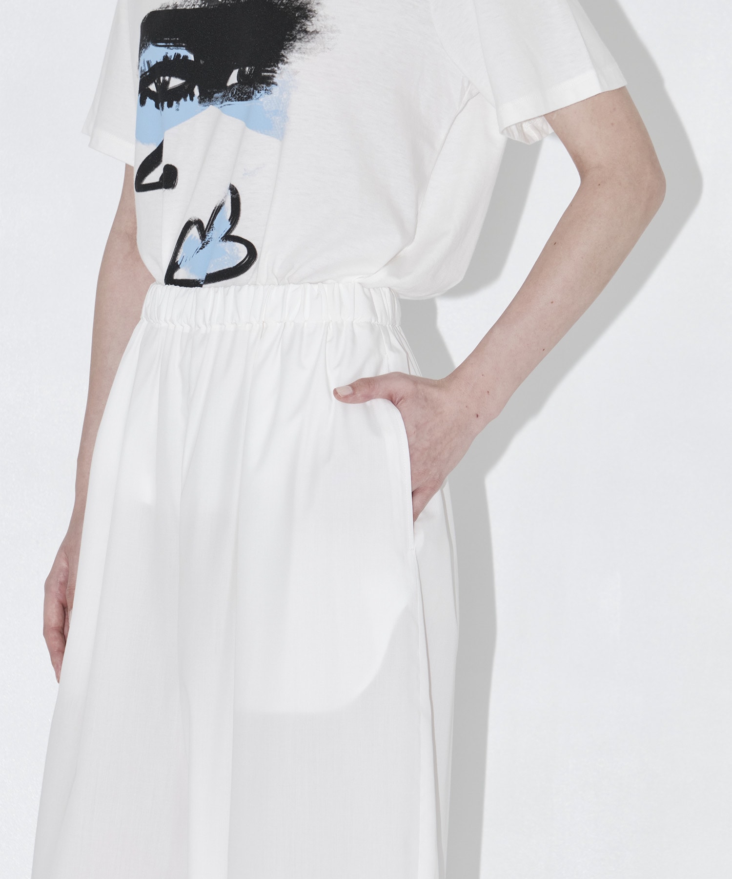 きづななナゴンスタンスnagonstans relax cocoon gather balloon cocoon trousers｜nagonstans（ナゴンスタンス）公式
