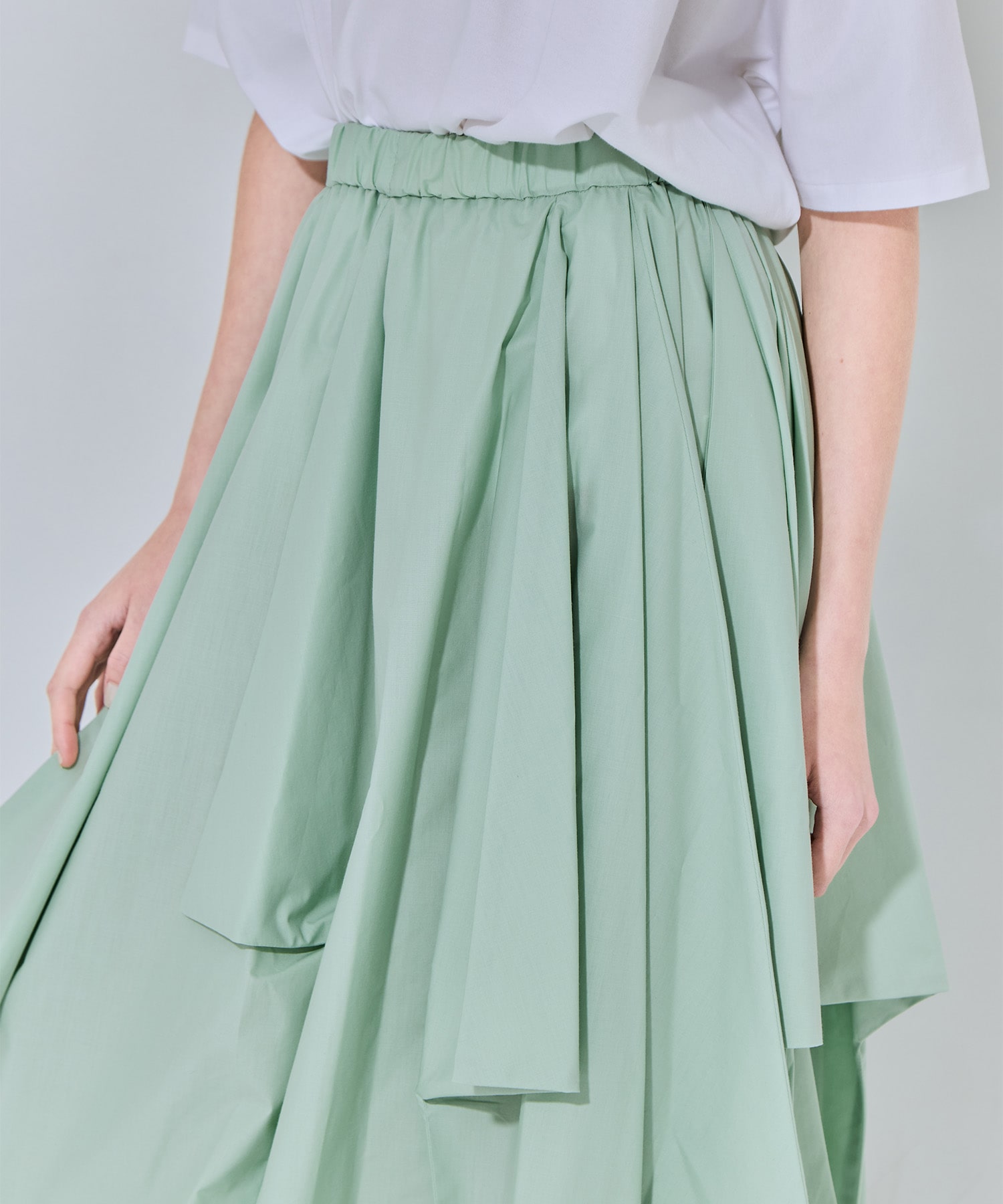 folds skirt nagonstans