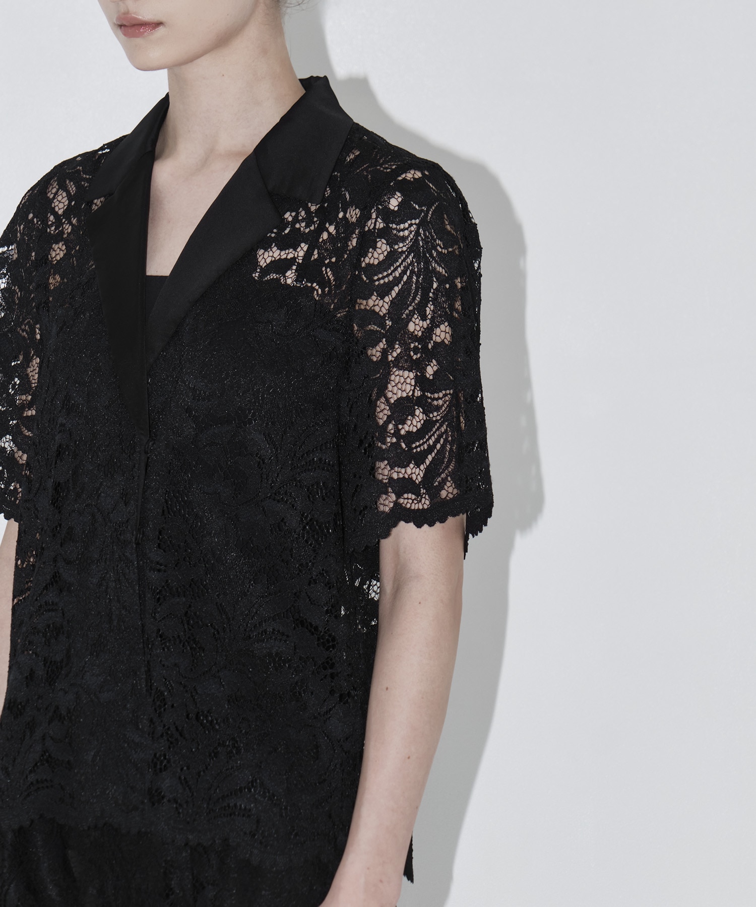 Half Sleeve Lace Jacket THE TOKYO