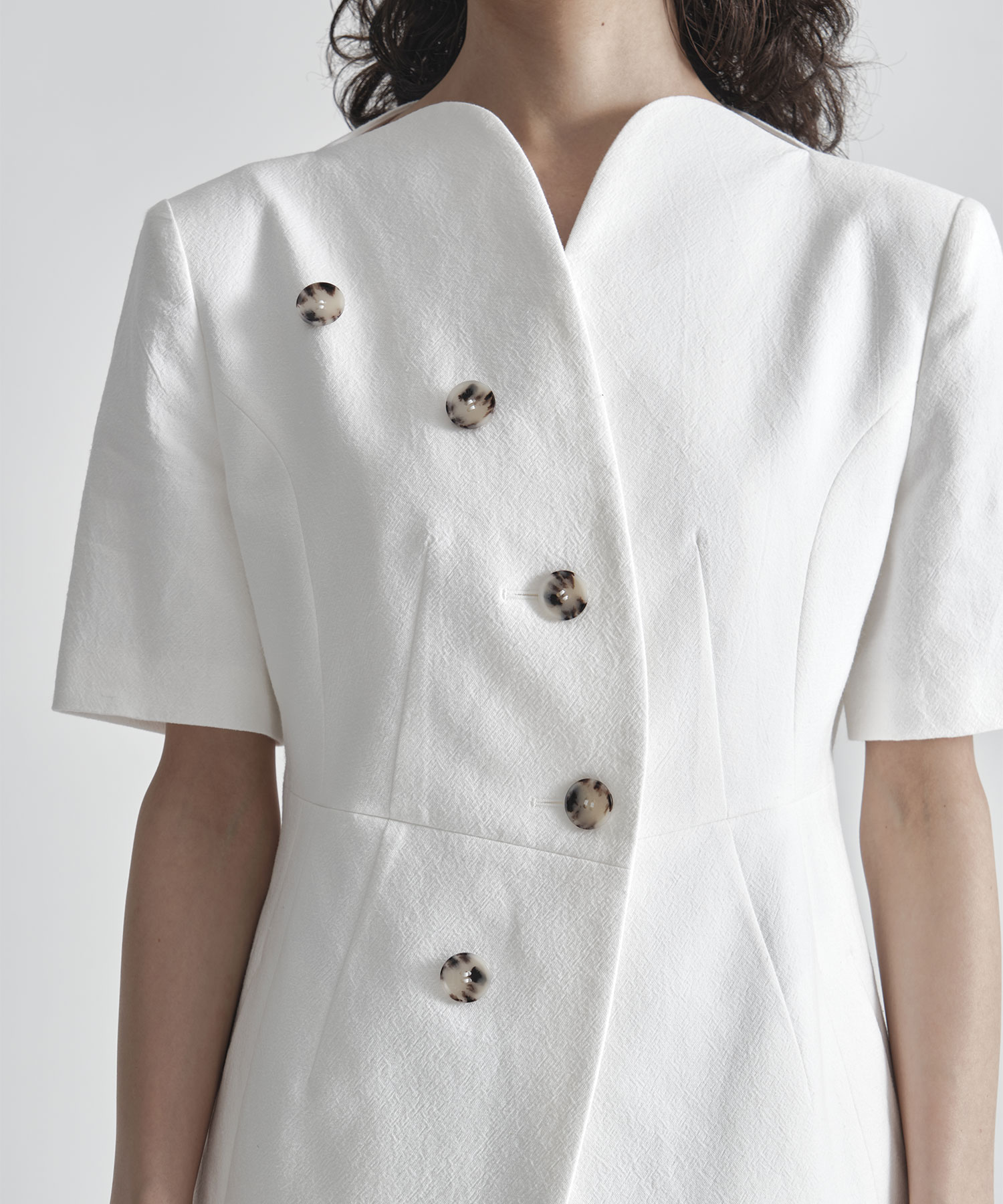 Sesilia half sleeve jacket AKIRANAKA