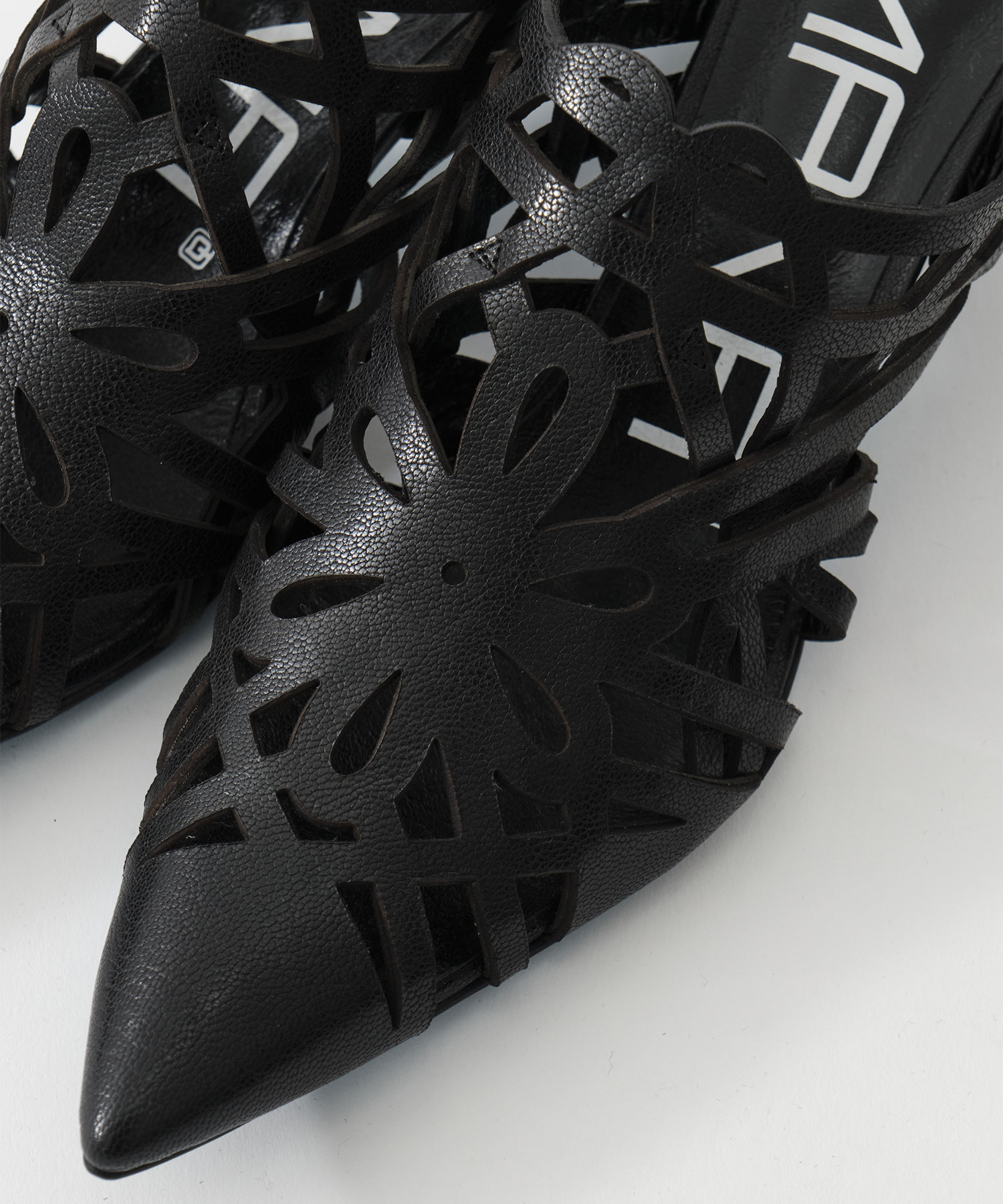 laser cutting sandal MANA