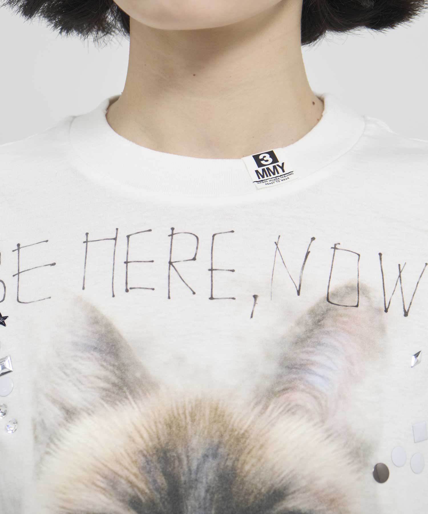 EMBELLISHED DISTRESSED TEE Maison MIHARA YASUHIRO