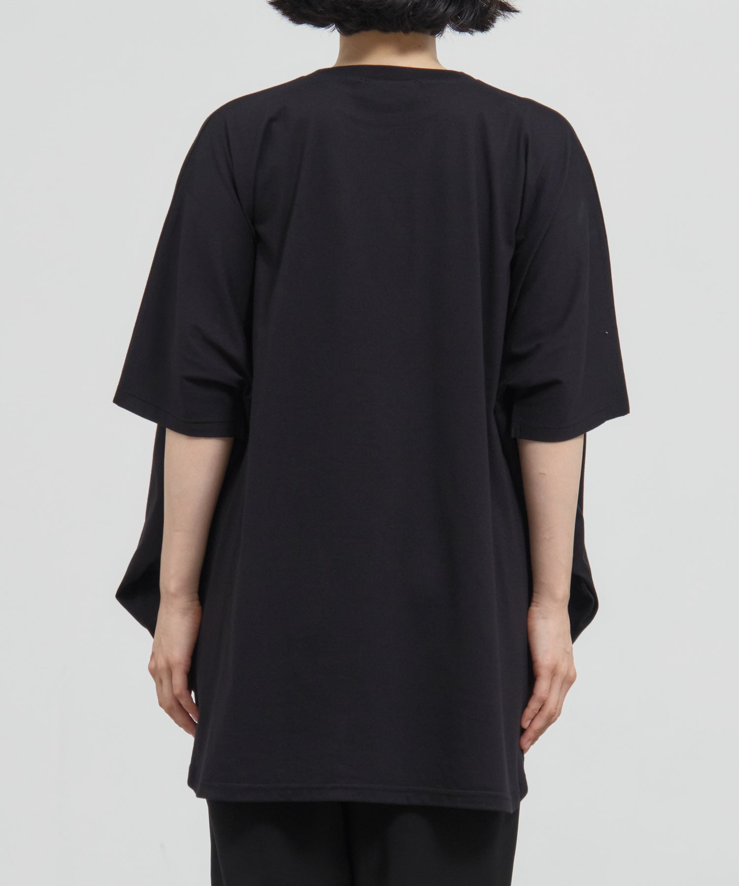 HALF-SLEEVES HEXAGON T-SHIRT ENFOLD