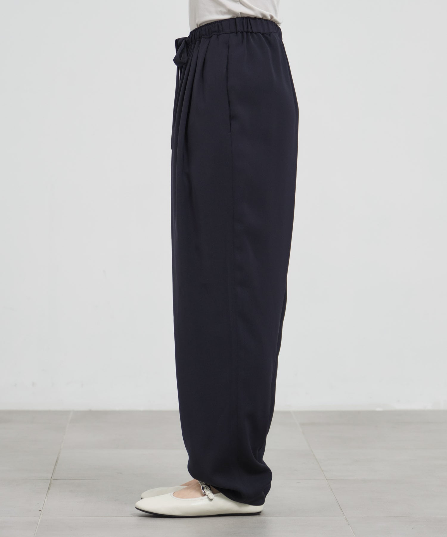 MANY-TUCK COCOON-PANTS ENFOLD