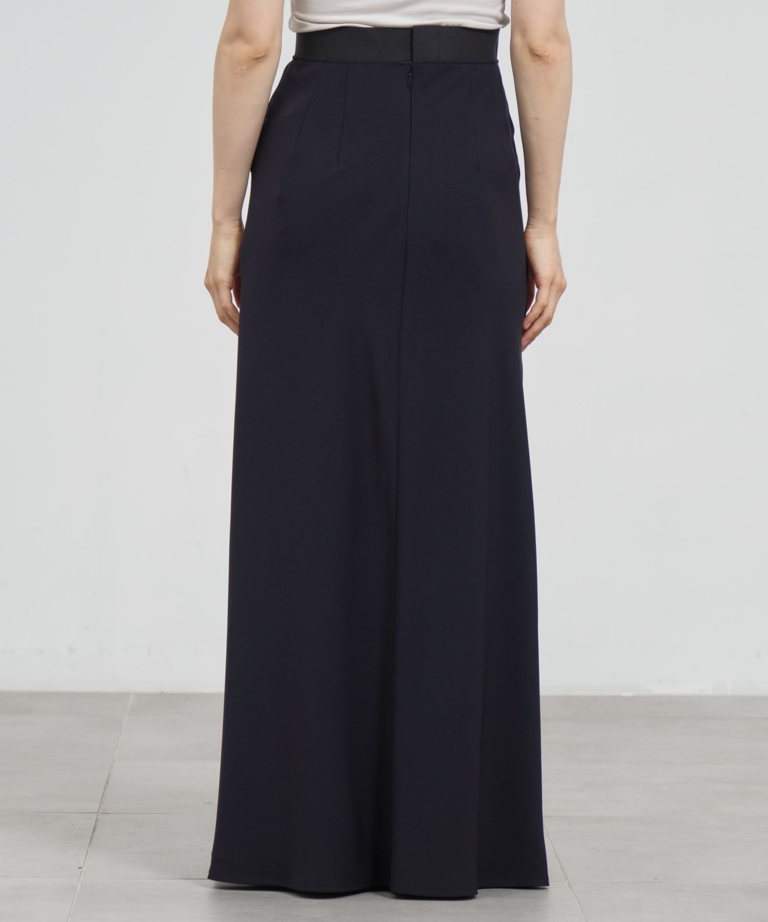 SEMI-FLARE SKIRT ENFOLD