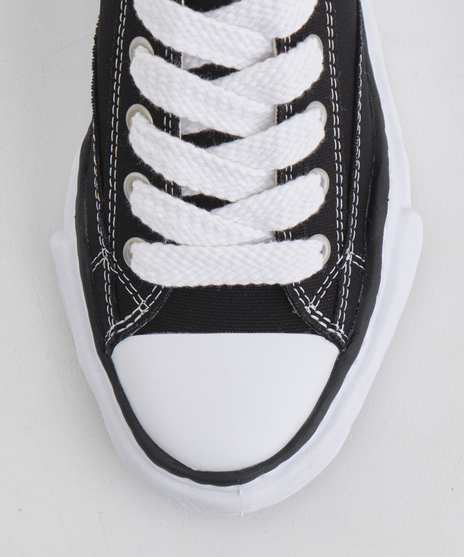 PETERSON Low Original Sole Canvas Low-Top Sneakers Maison MIHARA YASUHIRO