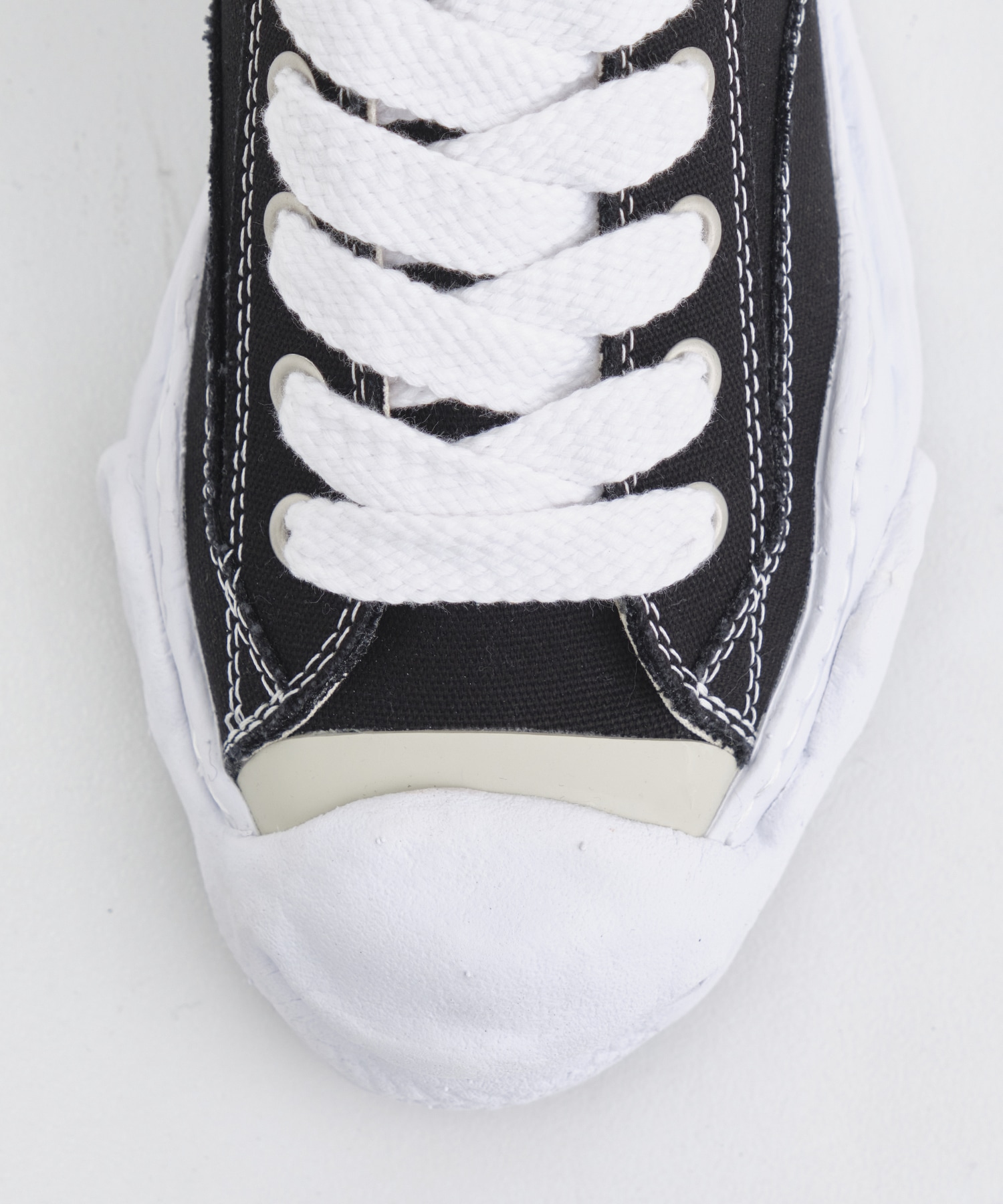 HANK Low Original Sole Canvas Low-Top Sneakers Maison MIHARA YASUHIRO