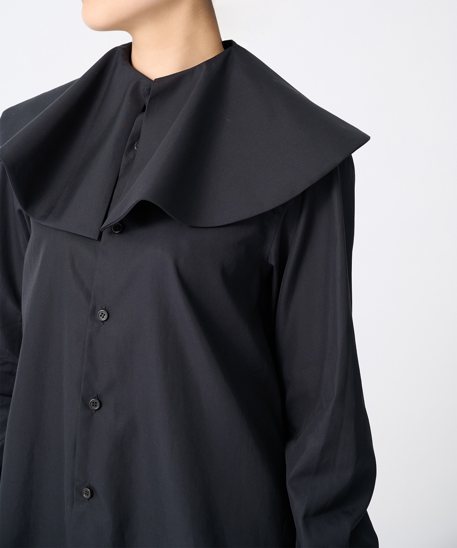 3P-B004-051 Flower Collar Shirt noir kei ninomiya