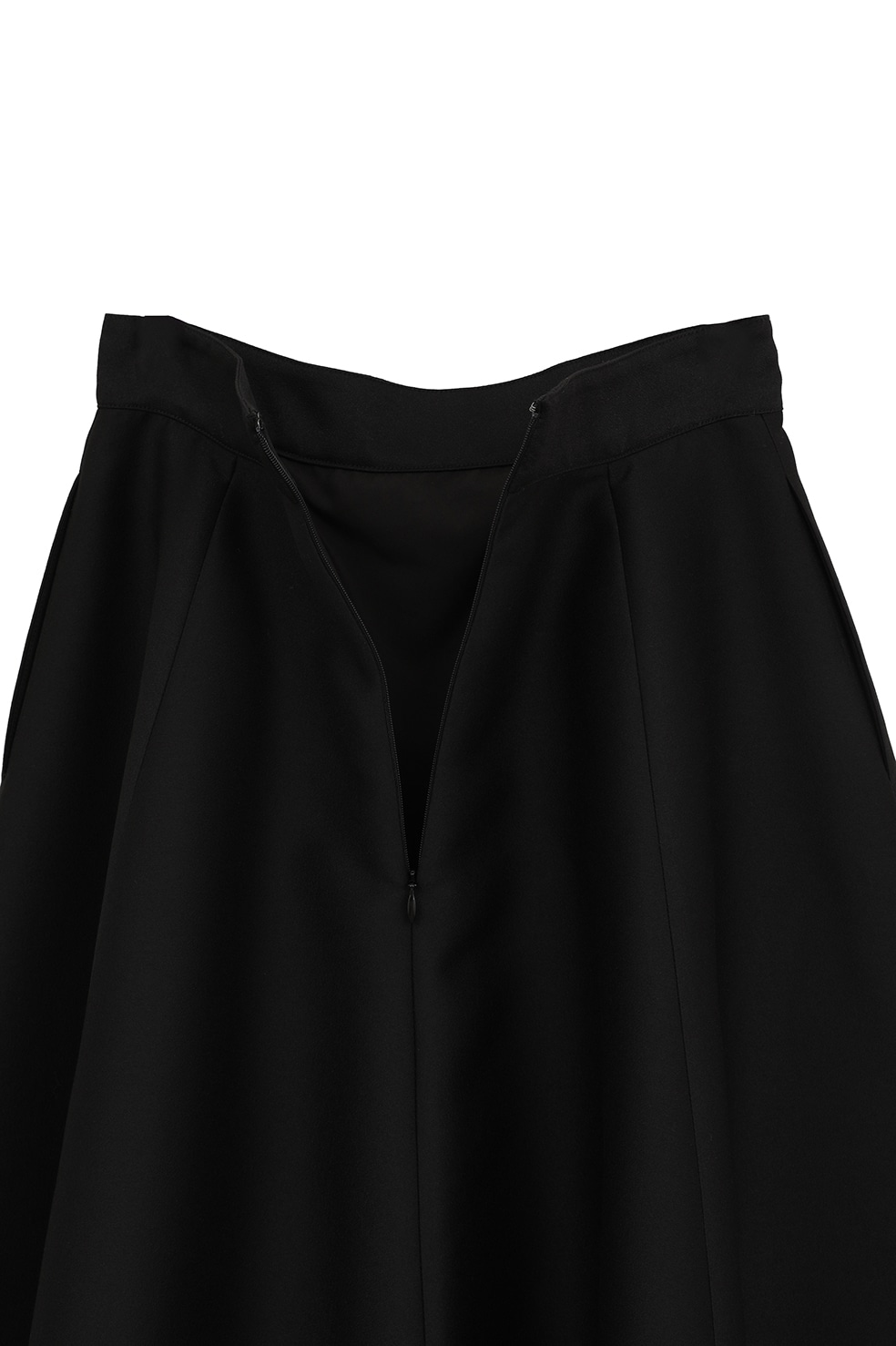 VOLUME FLARE SKIRT CLANE