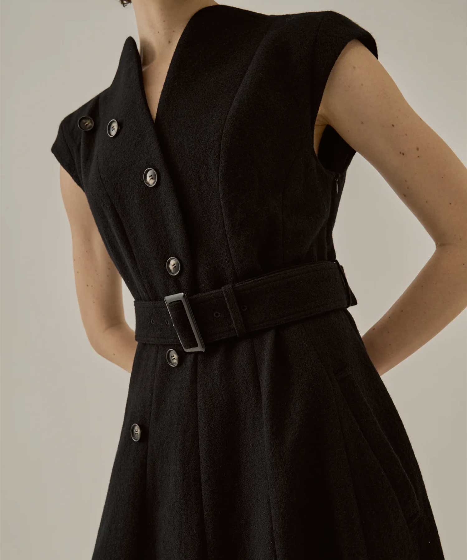 Sesilia dress AKIRANAKA